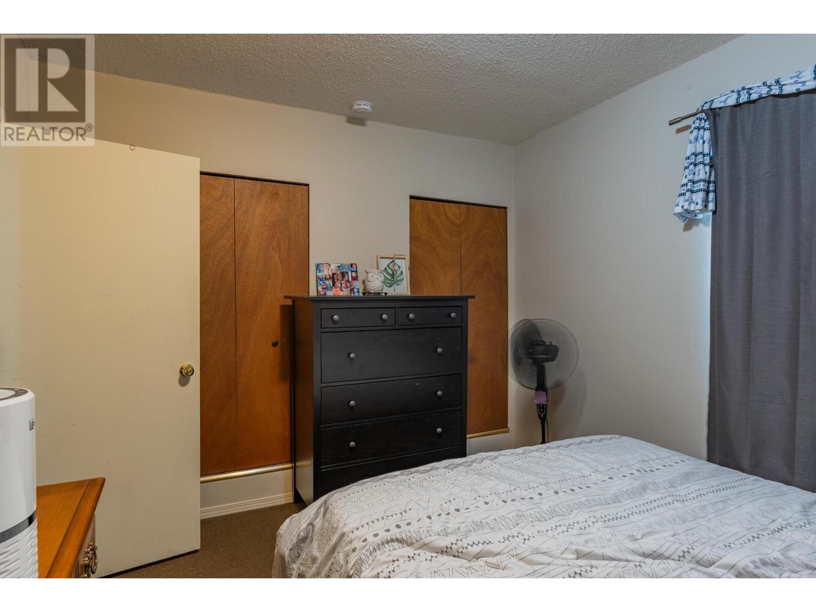  643 11TH Avenue, Castlegar