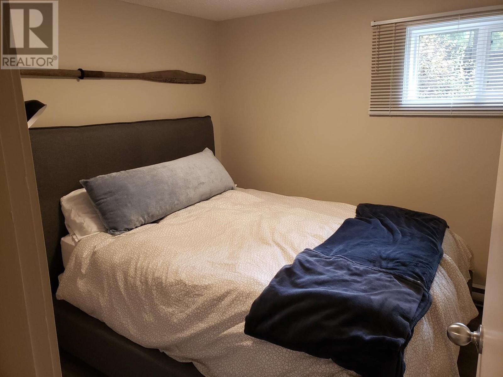  643 11TH Avenue, Castlegar