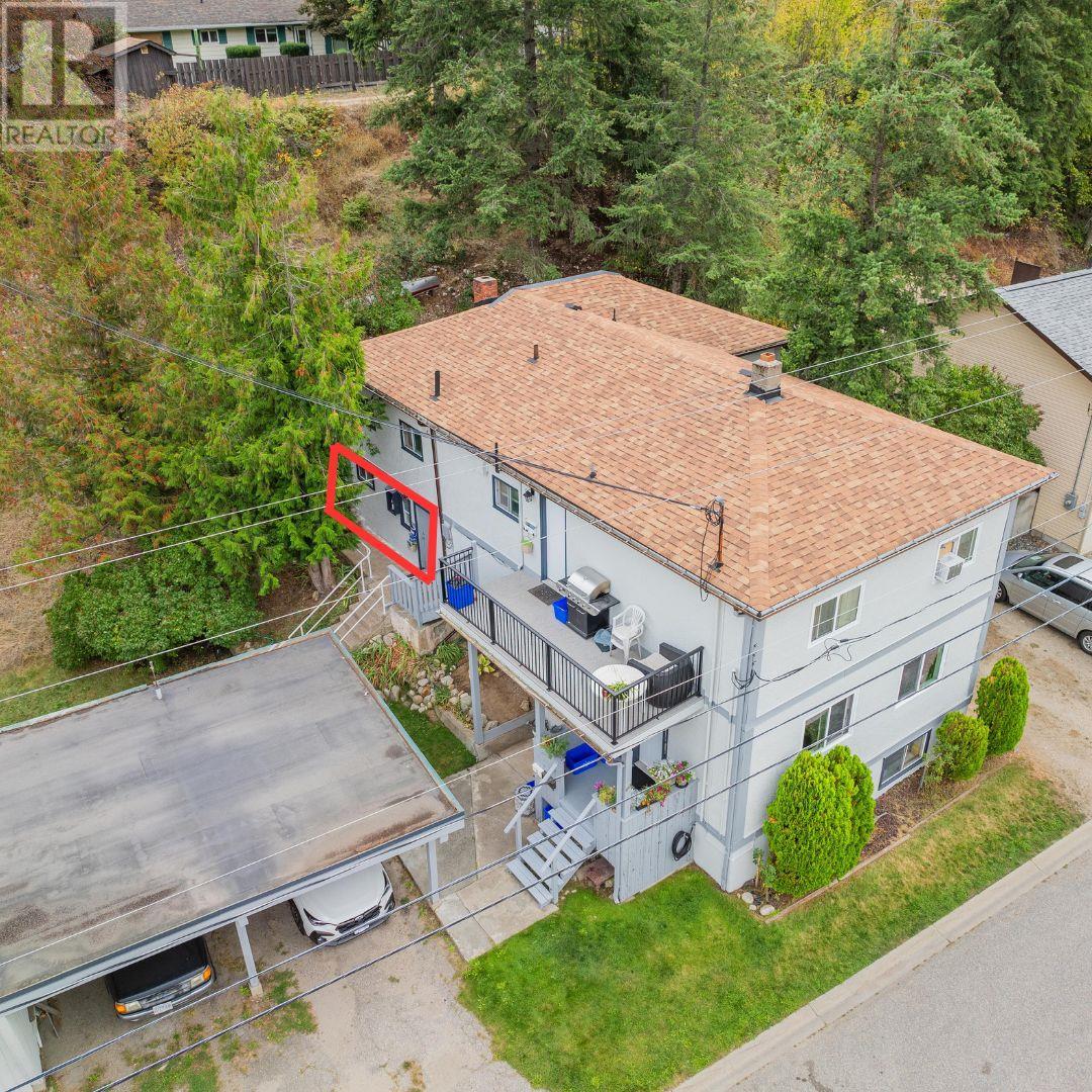  643 11TH Avenue, Castlegar