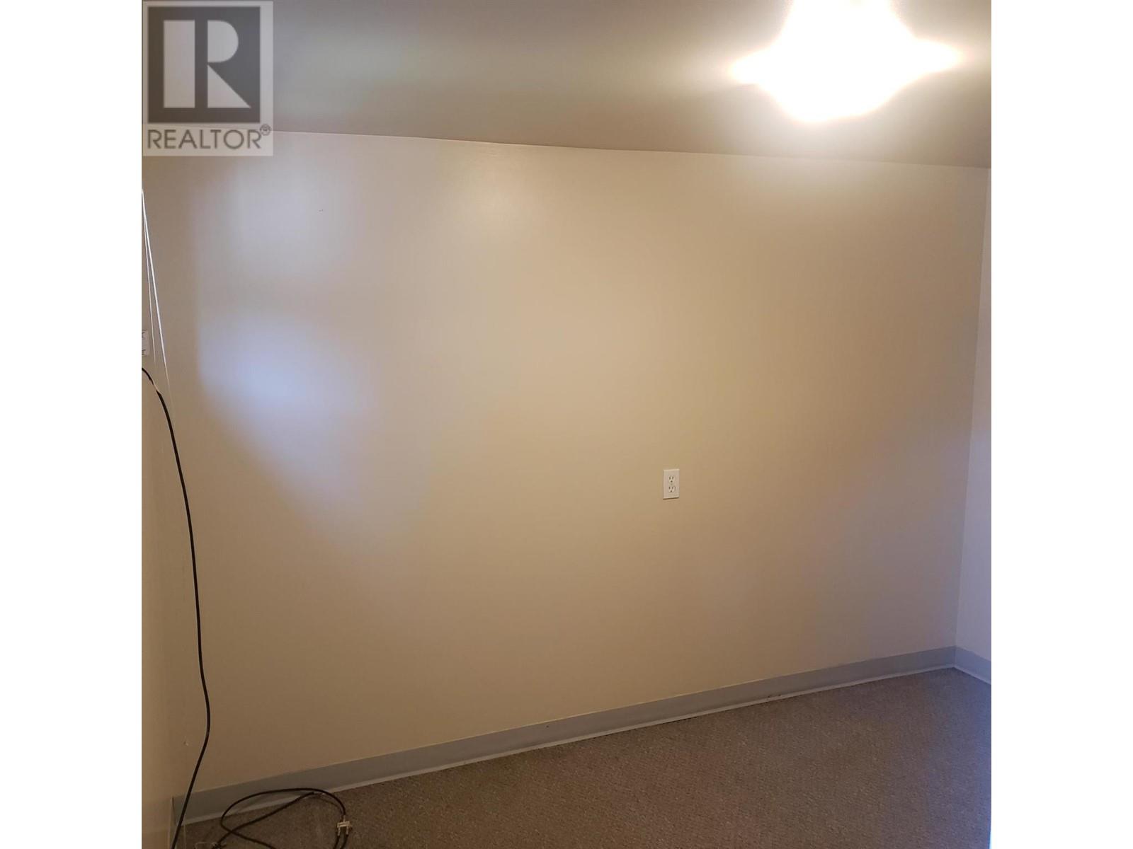  643 11TH Avenue, Castlegar