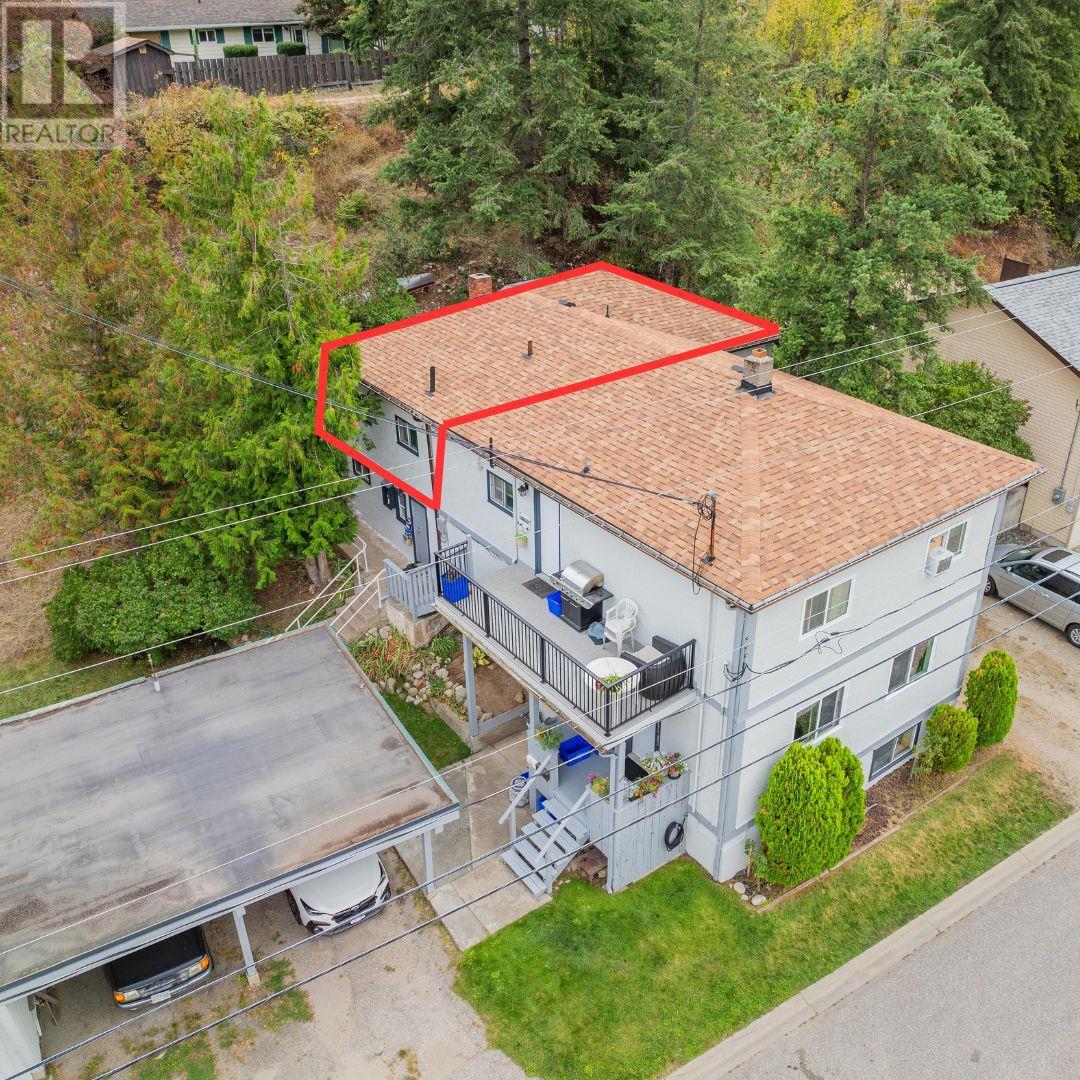  643 11TH Avenue, Castlegar