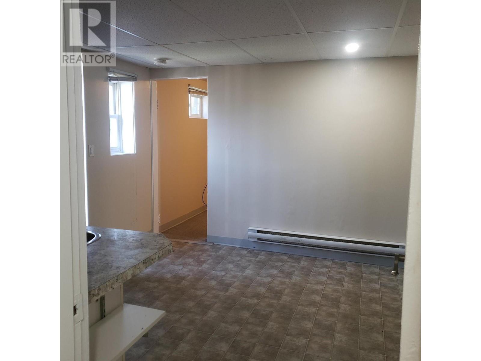  643 11TH Avenue, Castlegar