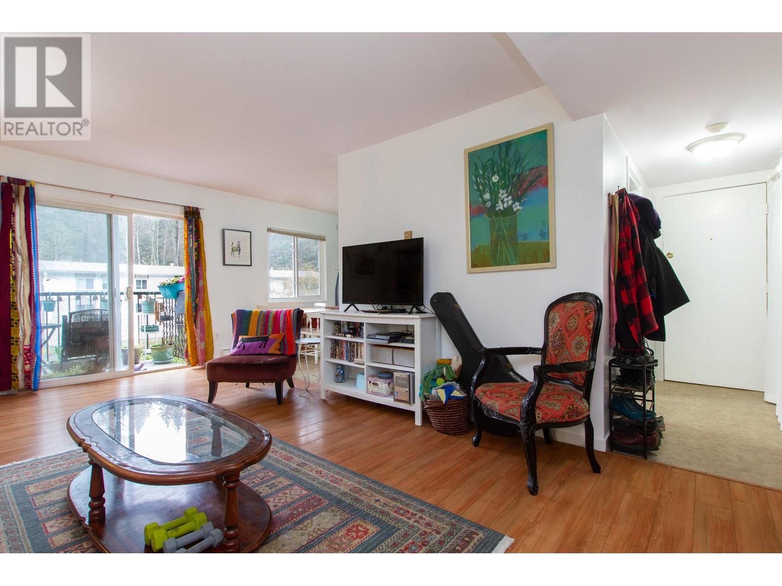 35 38175 WESTWAY AVENUE, Squamish real estate listing R2975301