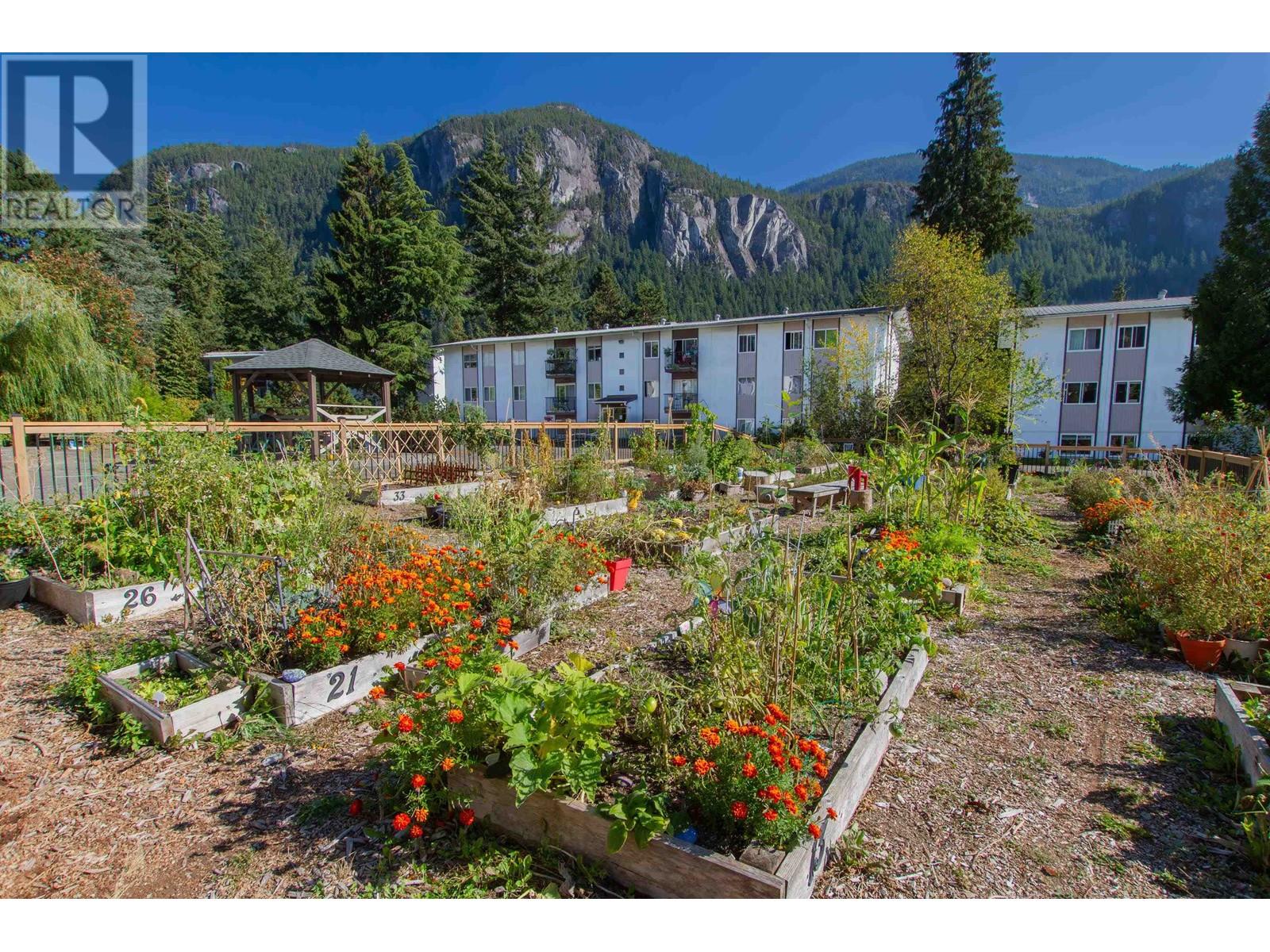 35 38175 WESTWAY AVENUE, Squamish