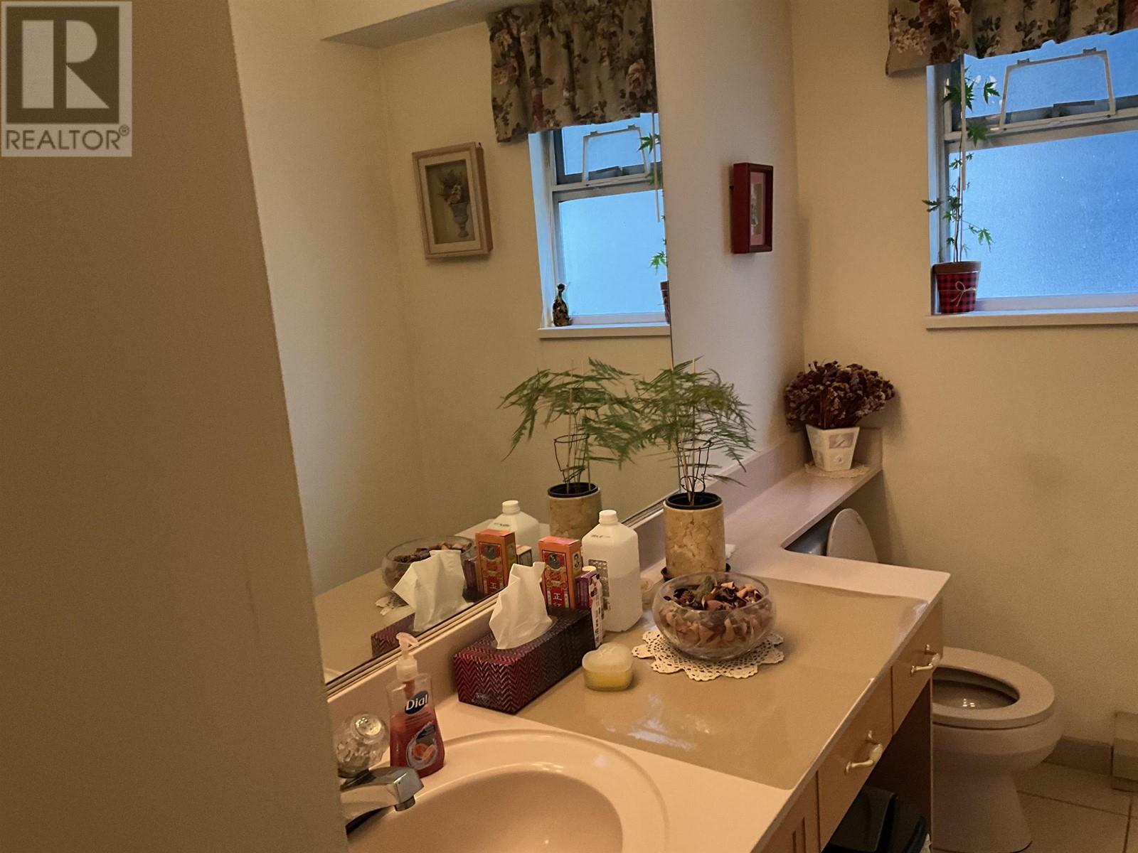 1463 ROSSER AVENUE, Burnaby