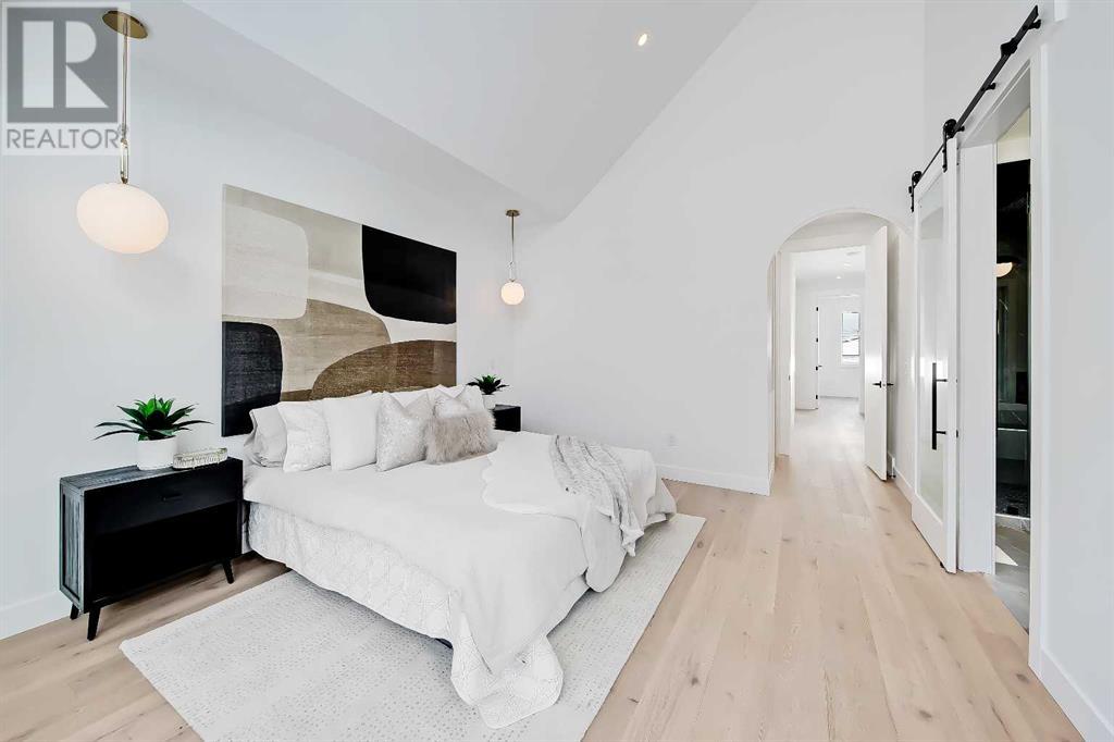 Single Family House for Sale in   Avenue NW Tuxedo Park Calgary 