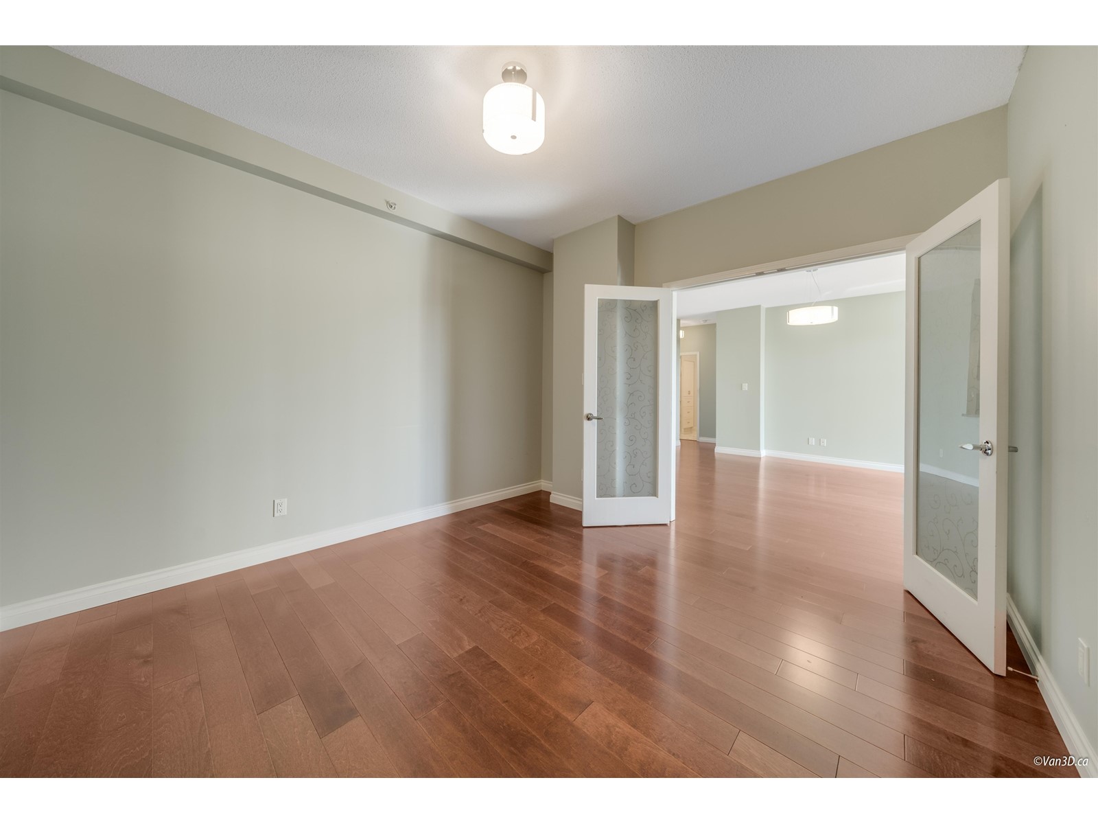 206 1581 FOSTER STREET, White Rock real estate listing R2973125