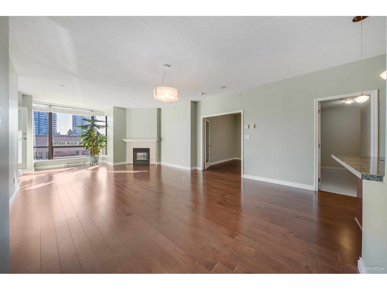 206 1581 FOSTER STREET, White Rock real estate listing R2973125