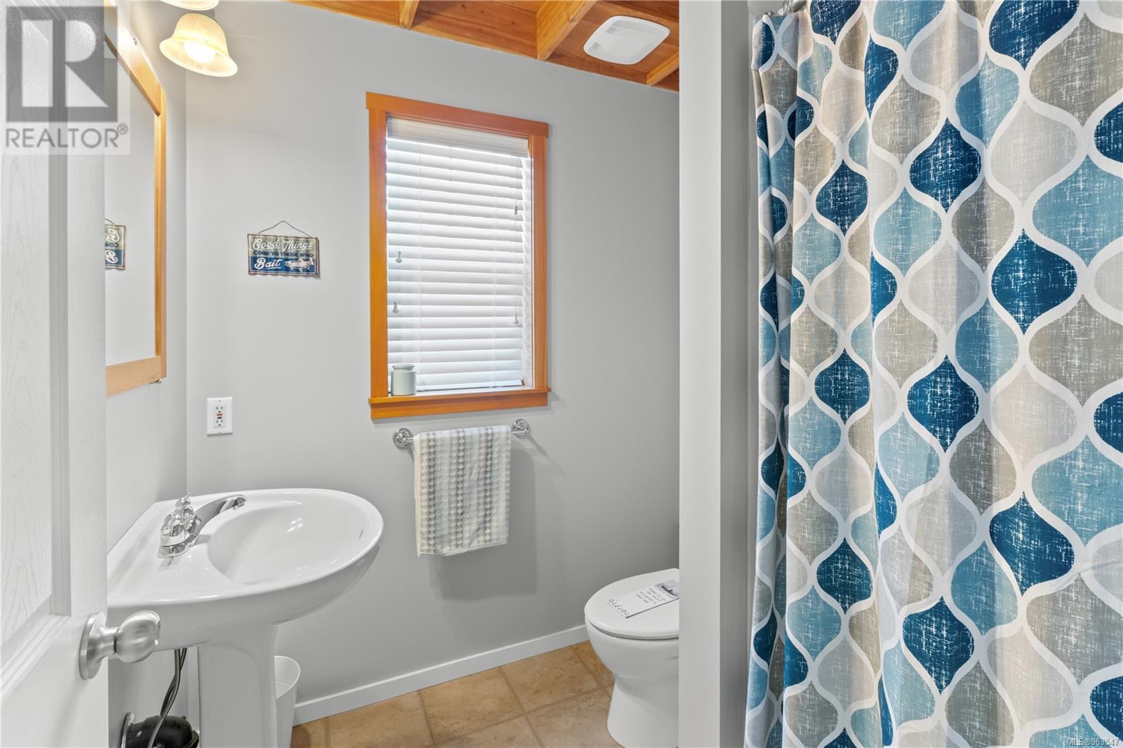 1129 Fifth Ave, Ucluelet