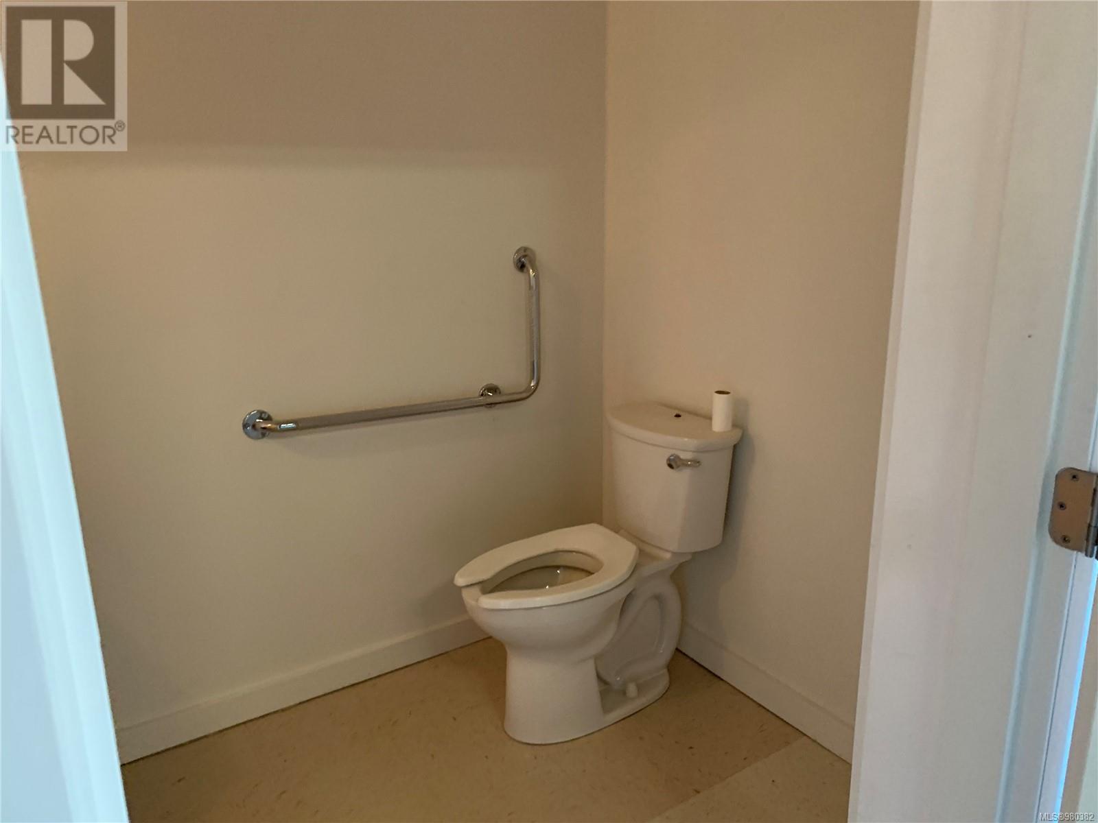 6 1645 Cedar Rd, Ucluelet