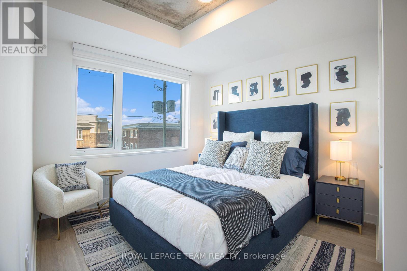 Model Unit - A318 - Bedroom 1