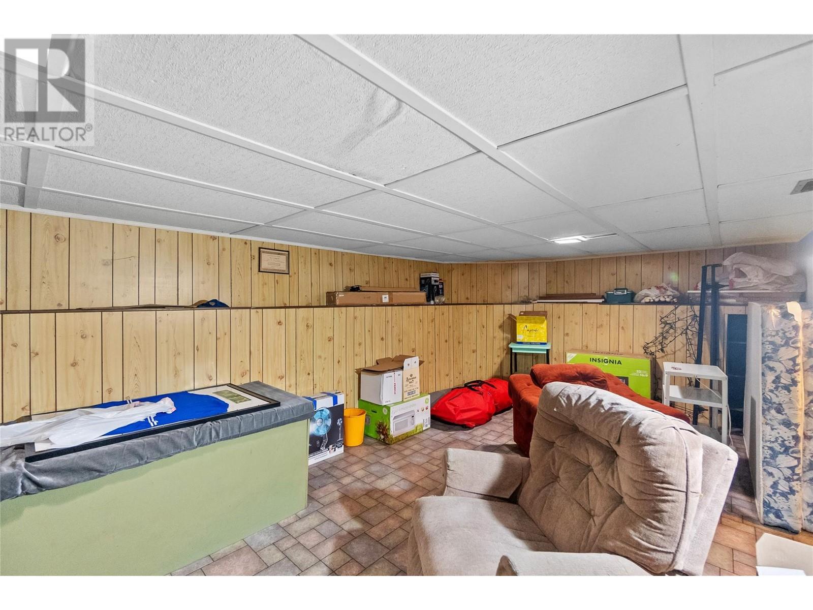 2612 COLUMBIA Avenue, Castlegar