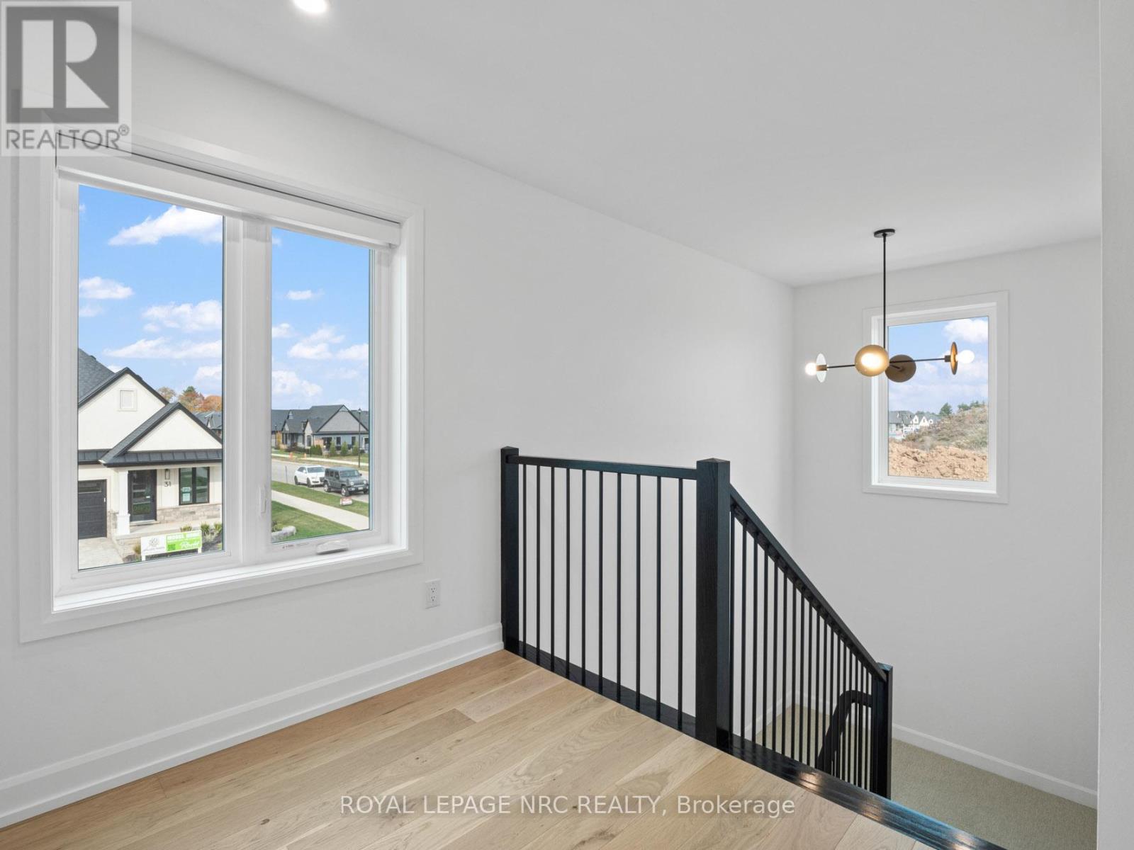 200 KLAGER AVENUE - 20