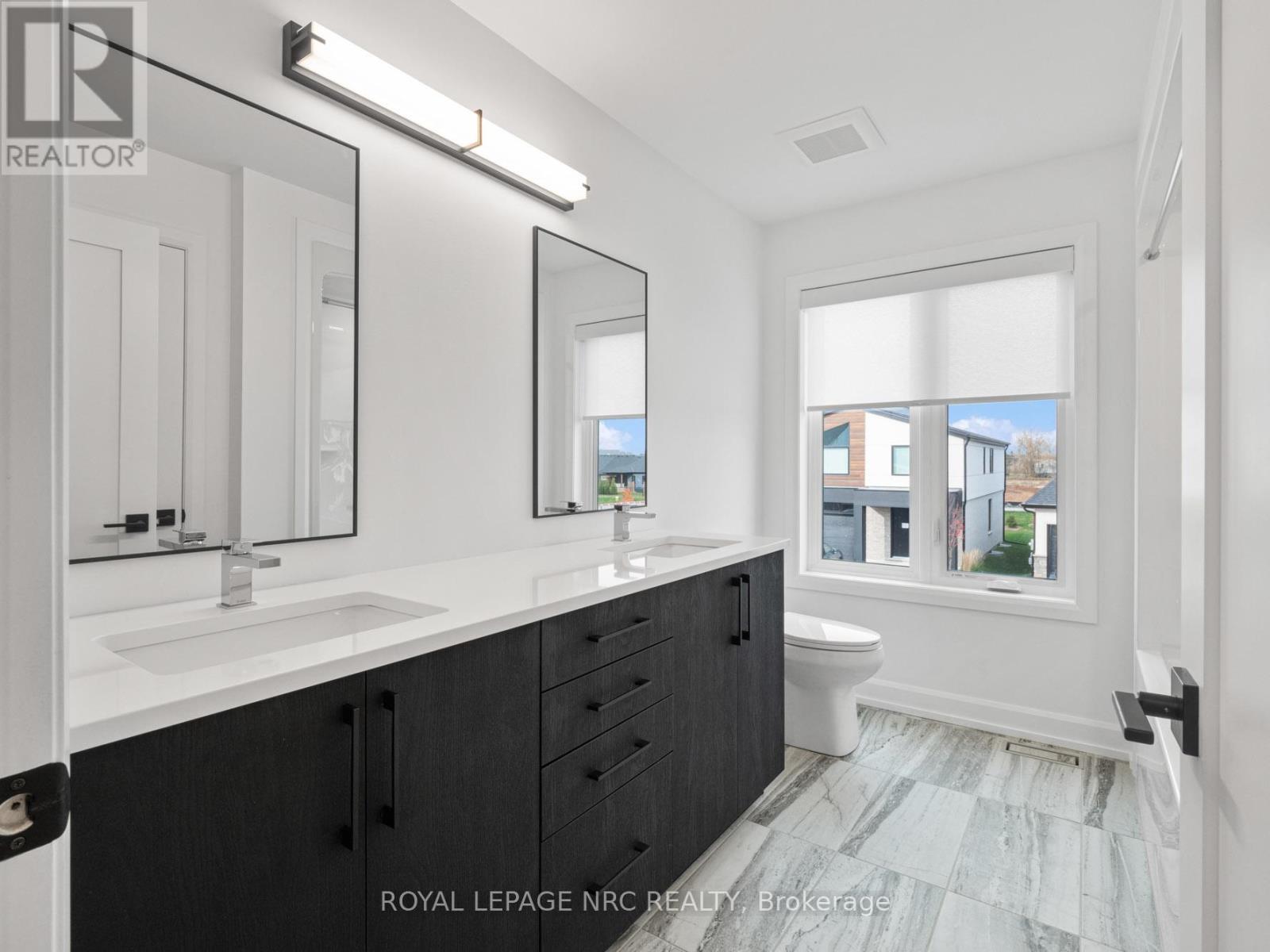 200 KLAGER AVENUE - 21