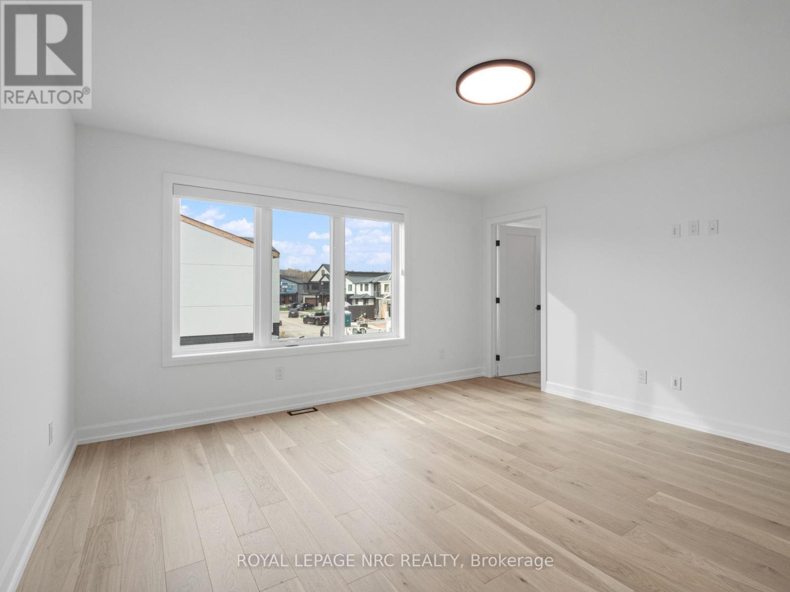 200 KLAGER AVENUE - 26