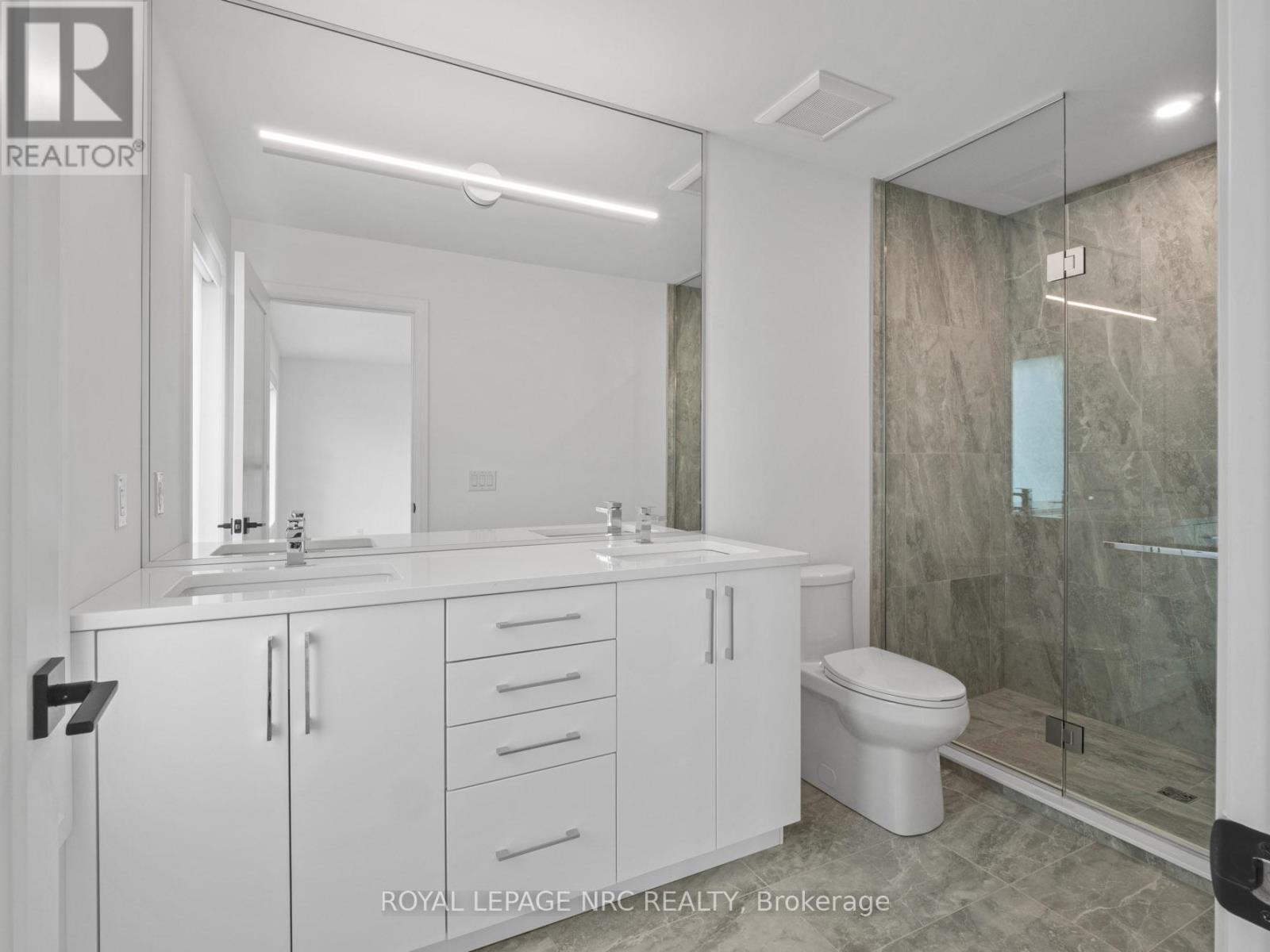 200 KLAGER AVENUE - 27