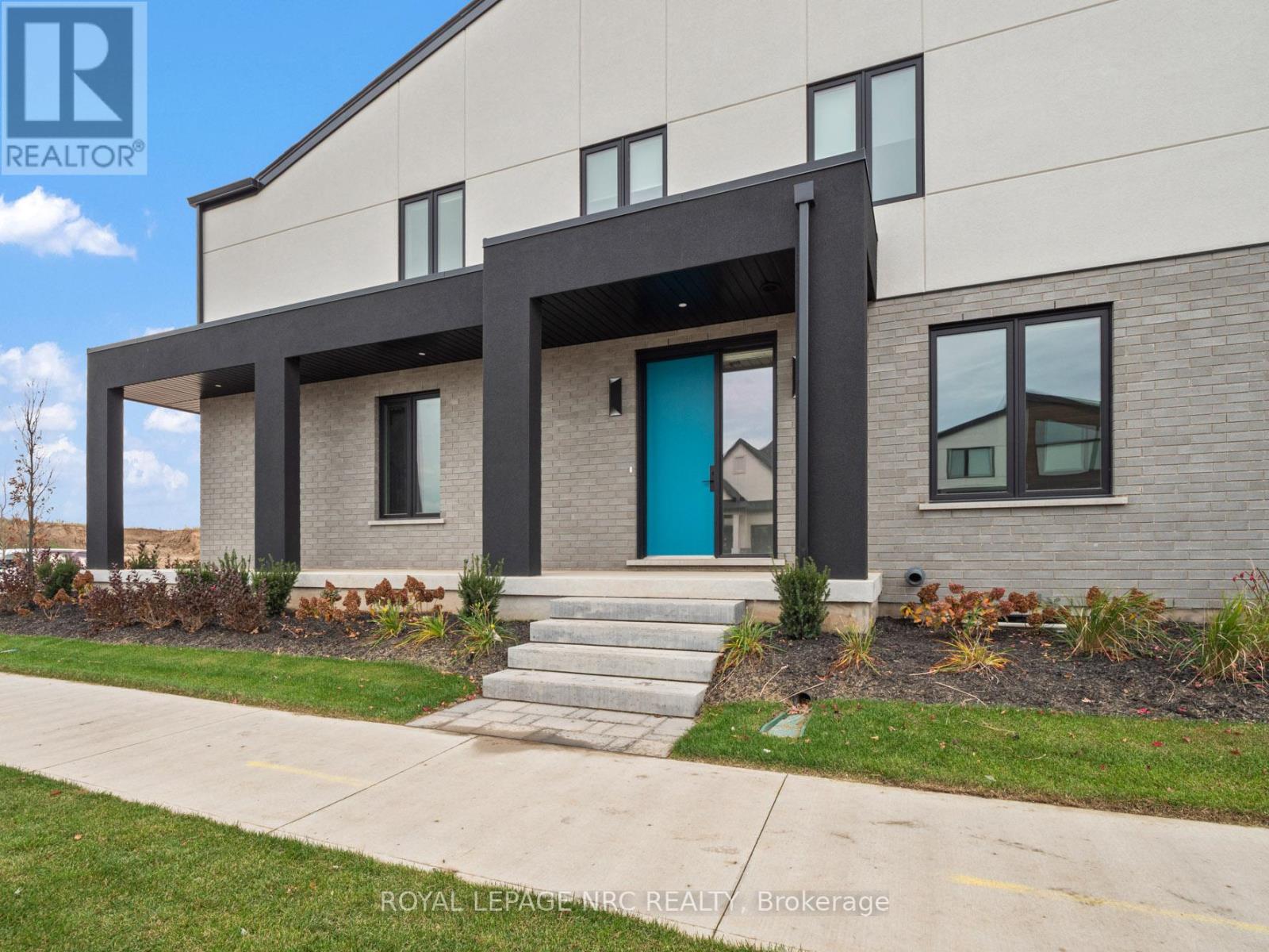 200 KLAGER AVENUE - 4