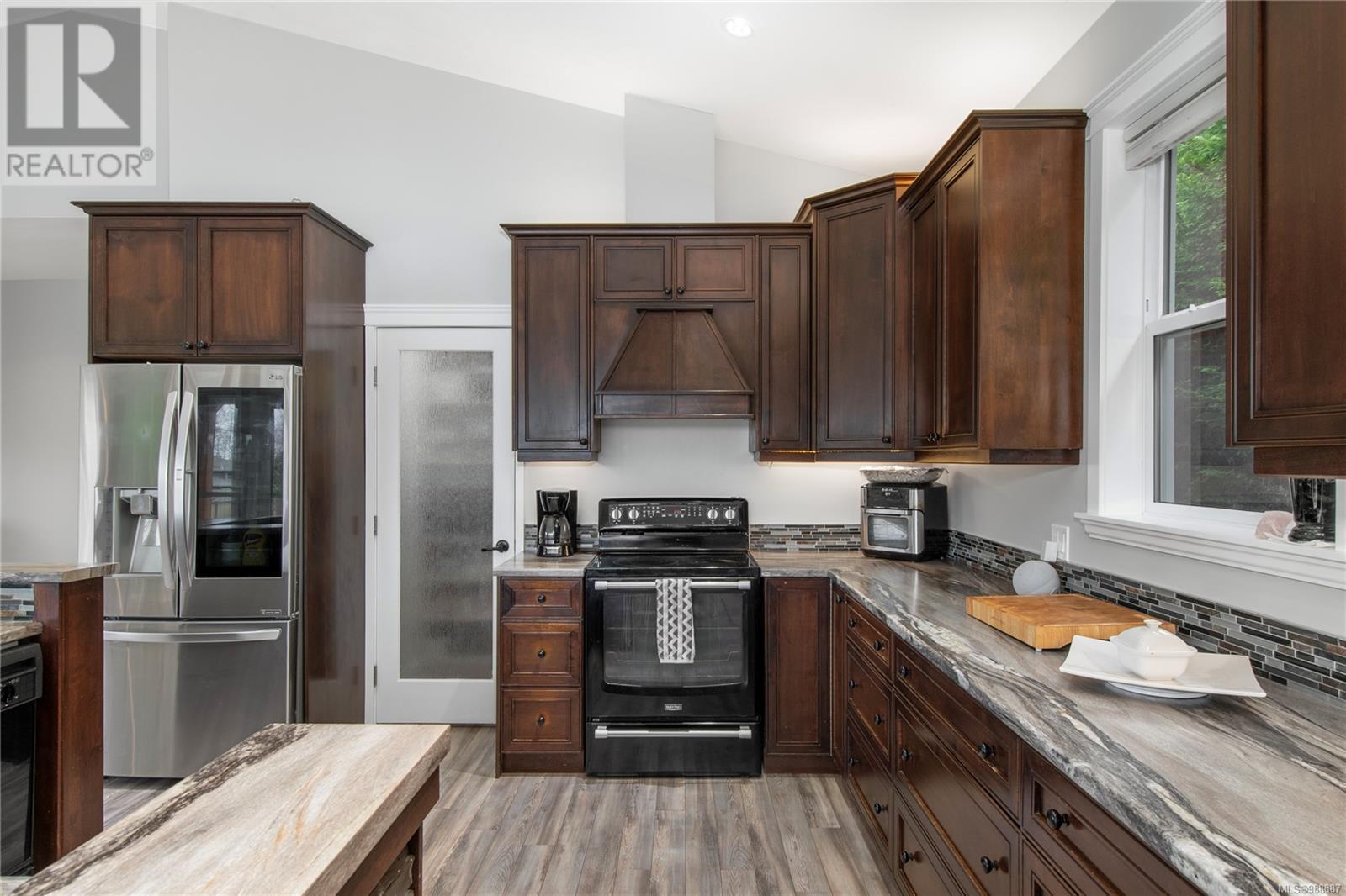 3819 Stuart Pl, Campbell River real estate listing 988887