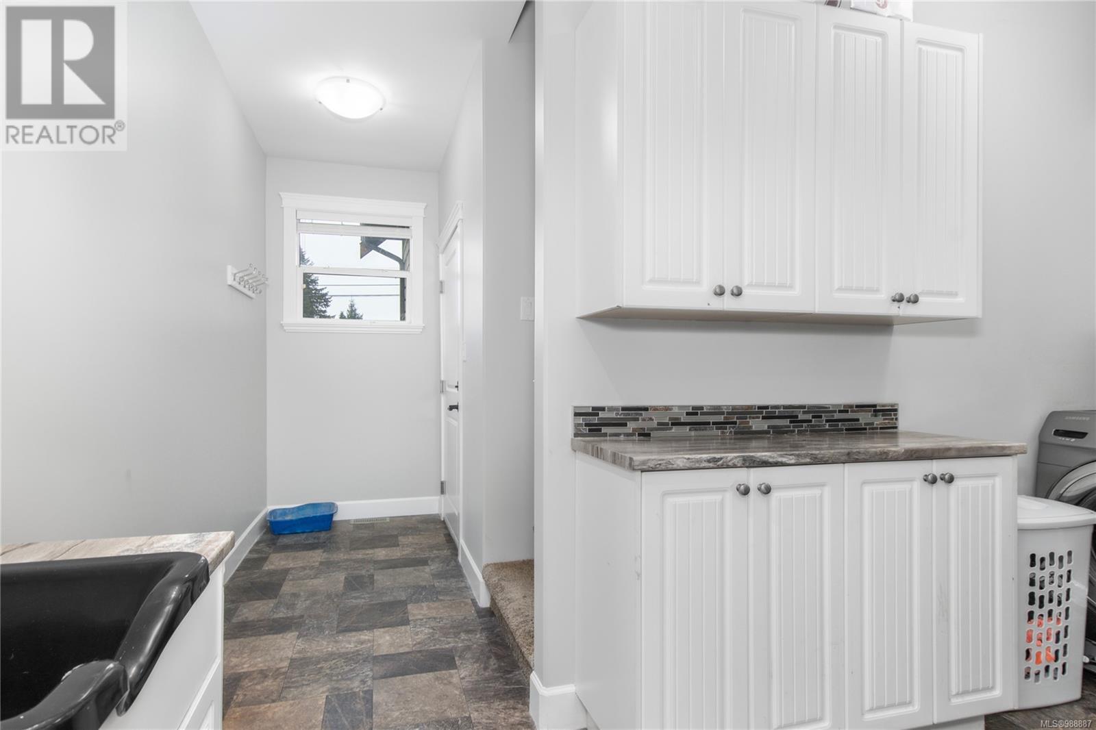 3819 Stuart Pl, Campbell River real estate listing 988887