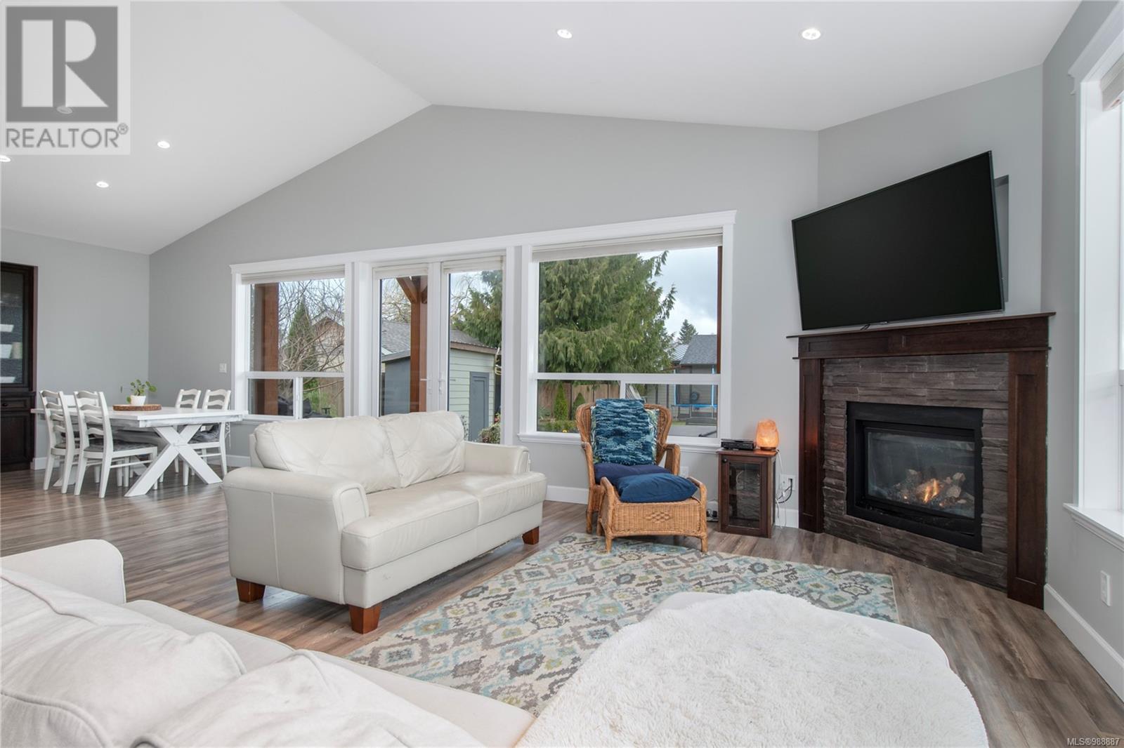 3819 Stuart Pl, Campbell River real estate listing 988887