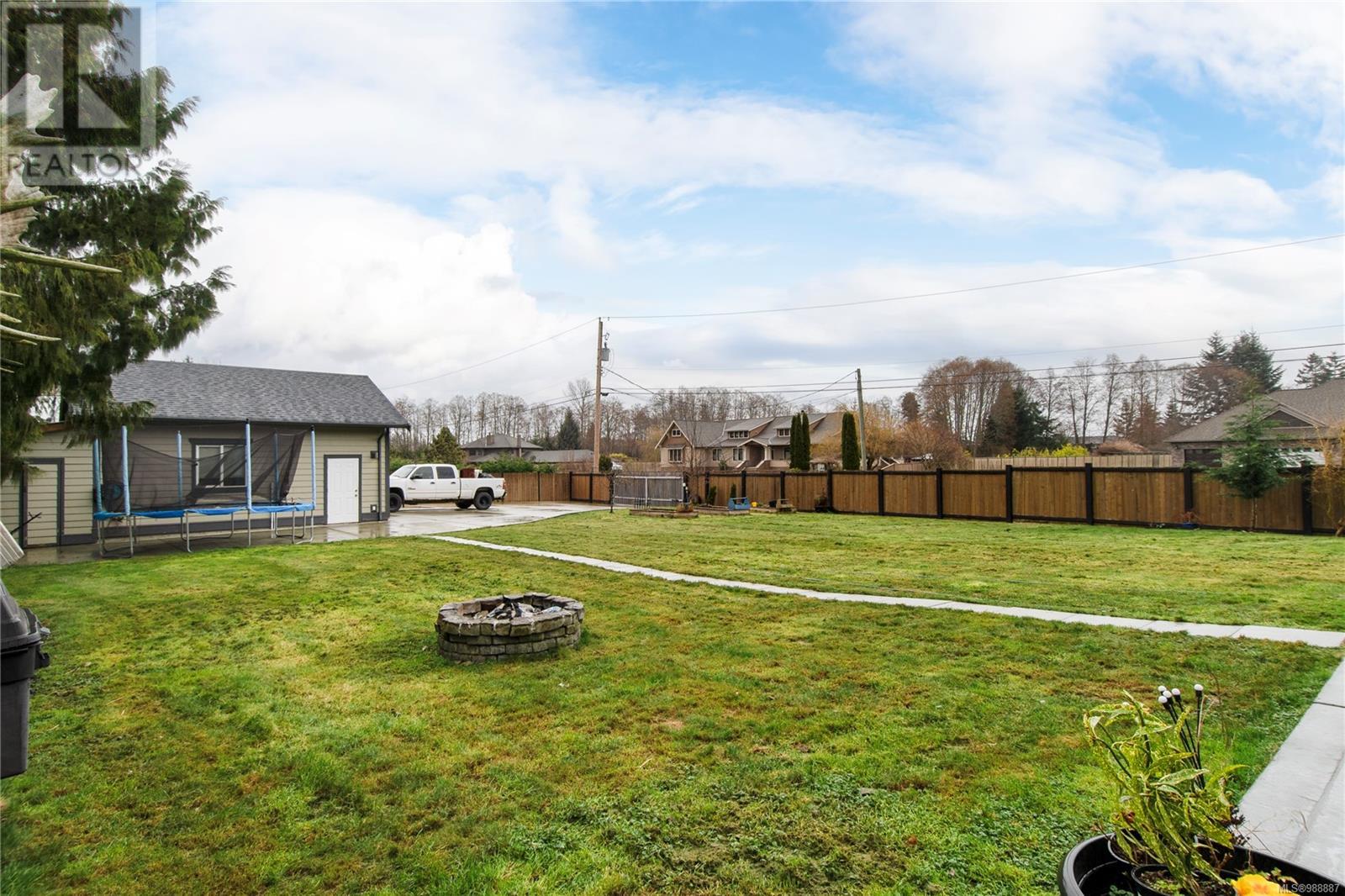 3819 Stuart Pl, Campbell River real estate listing 988887
