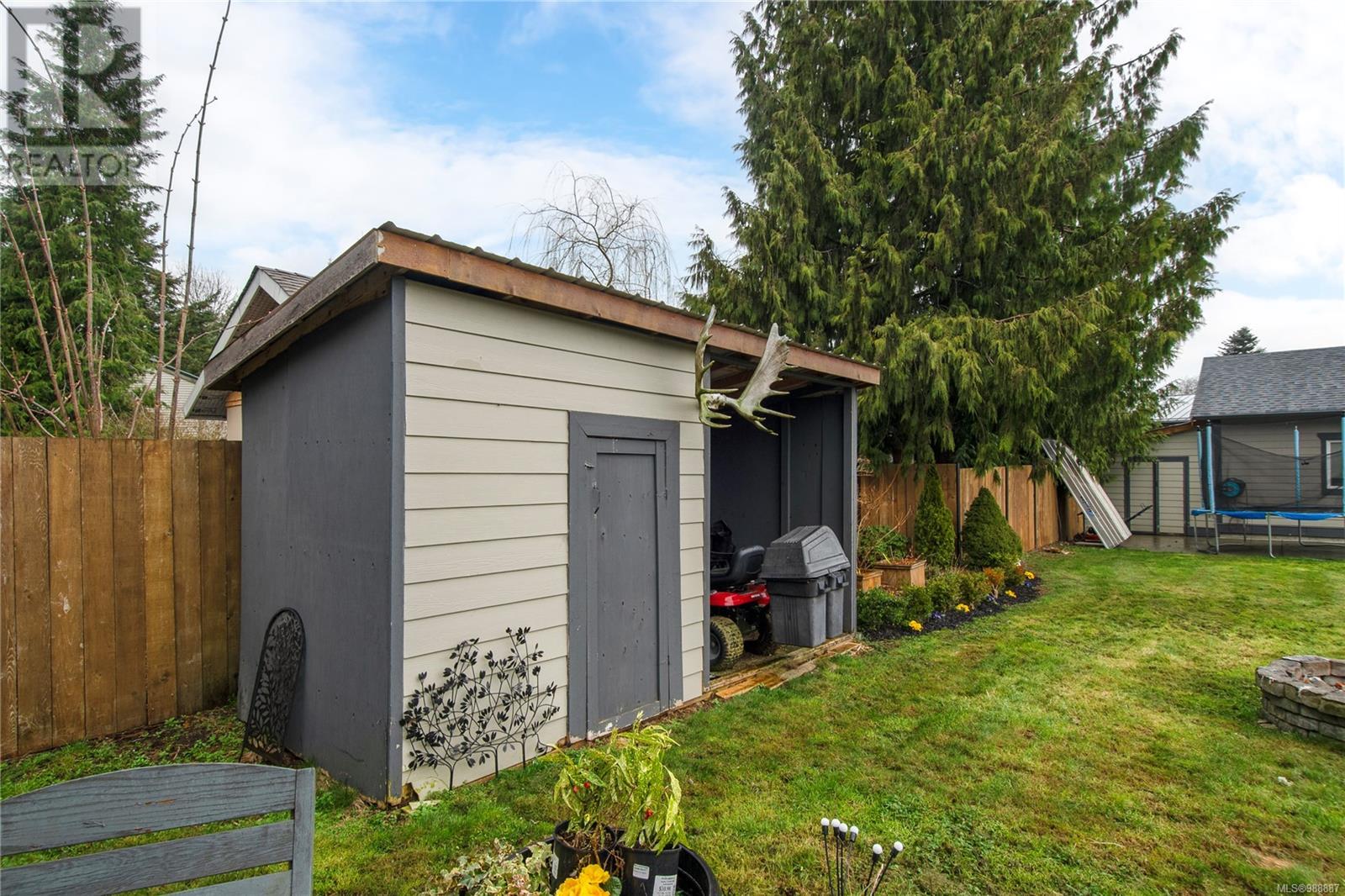 3819 Stuart Pl, Campbell River real estate listing 988887