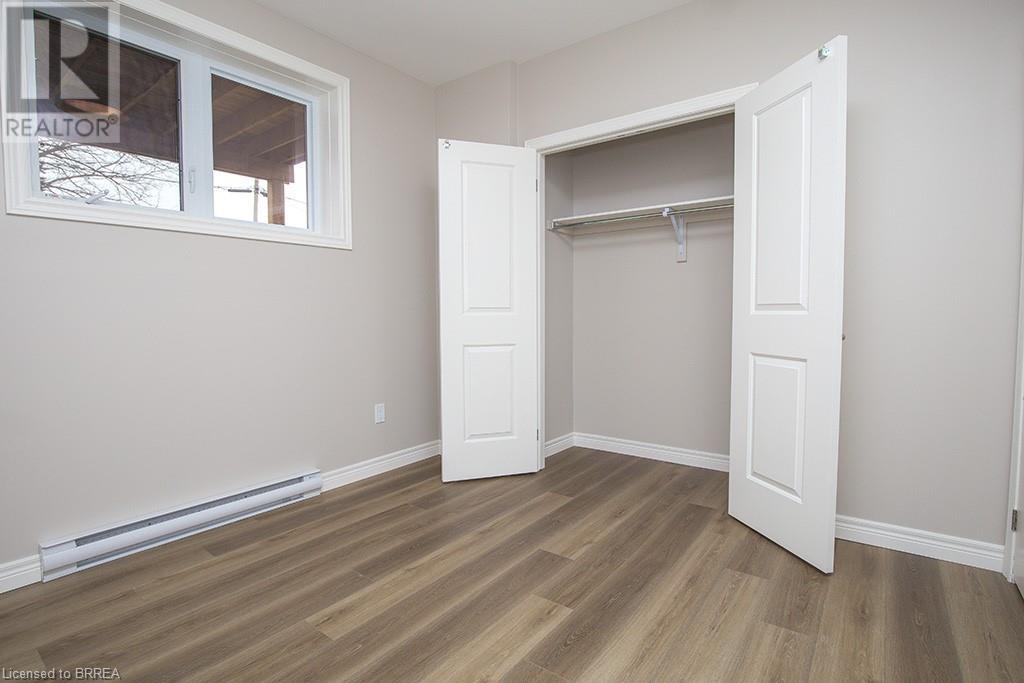 Photo 20 of 355 Wellington Street, Brantford ON