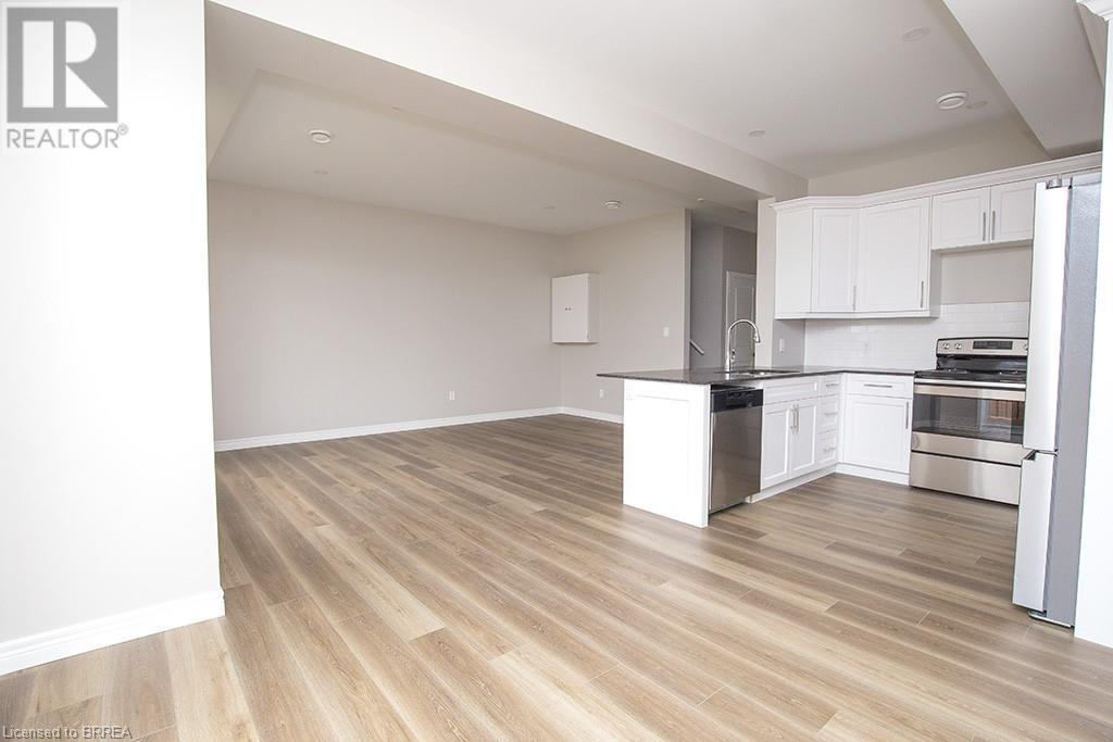 Photo 29 of 355 Wellington Street, Brantford ON
