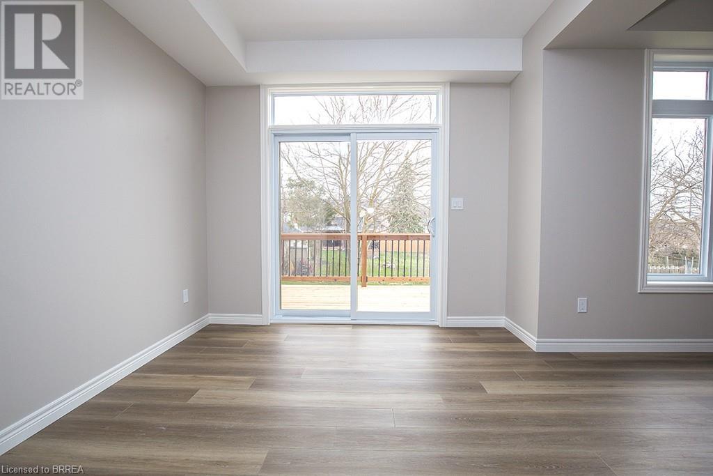 Photo 36 of 355 Wellington Street, Brantford ON