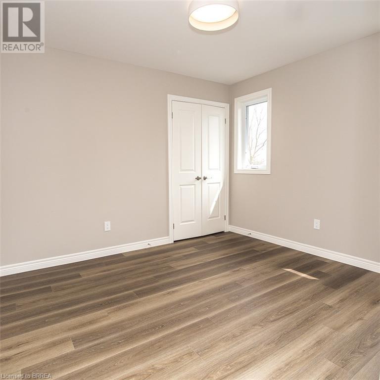 Photo 48 of 355 Wellington Street, Brantford ON