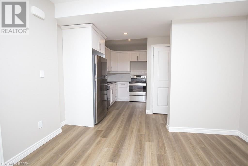 Photo 7 of 355 Wellington Street, Brantford ON