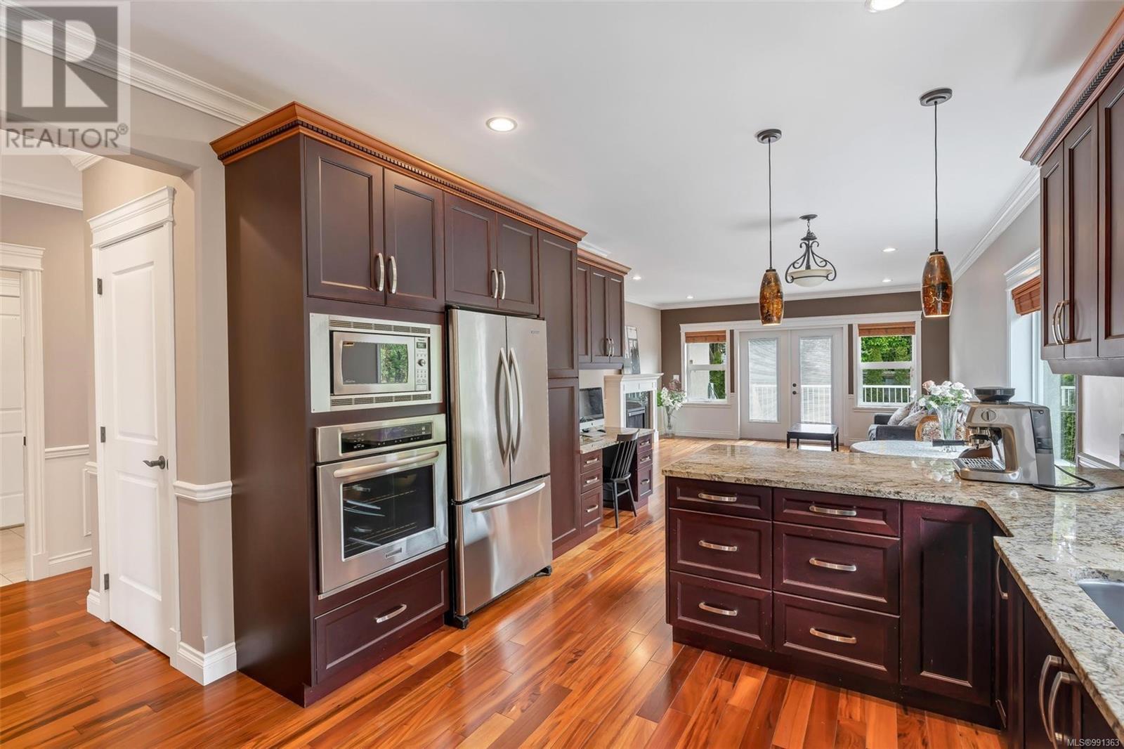 Photo 11 of 1705 De Sousa Pl, Saanich BC