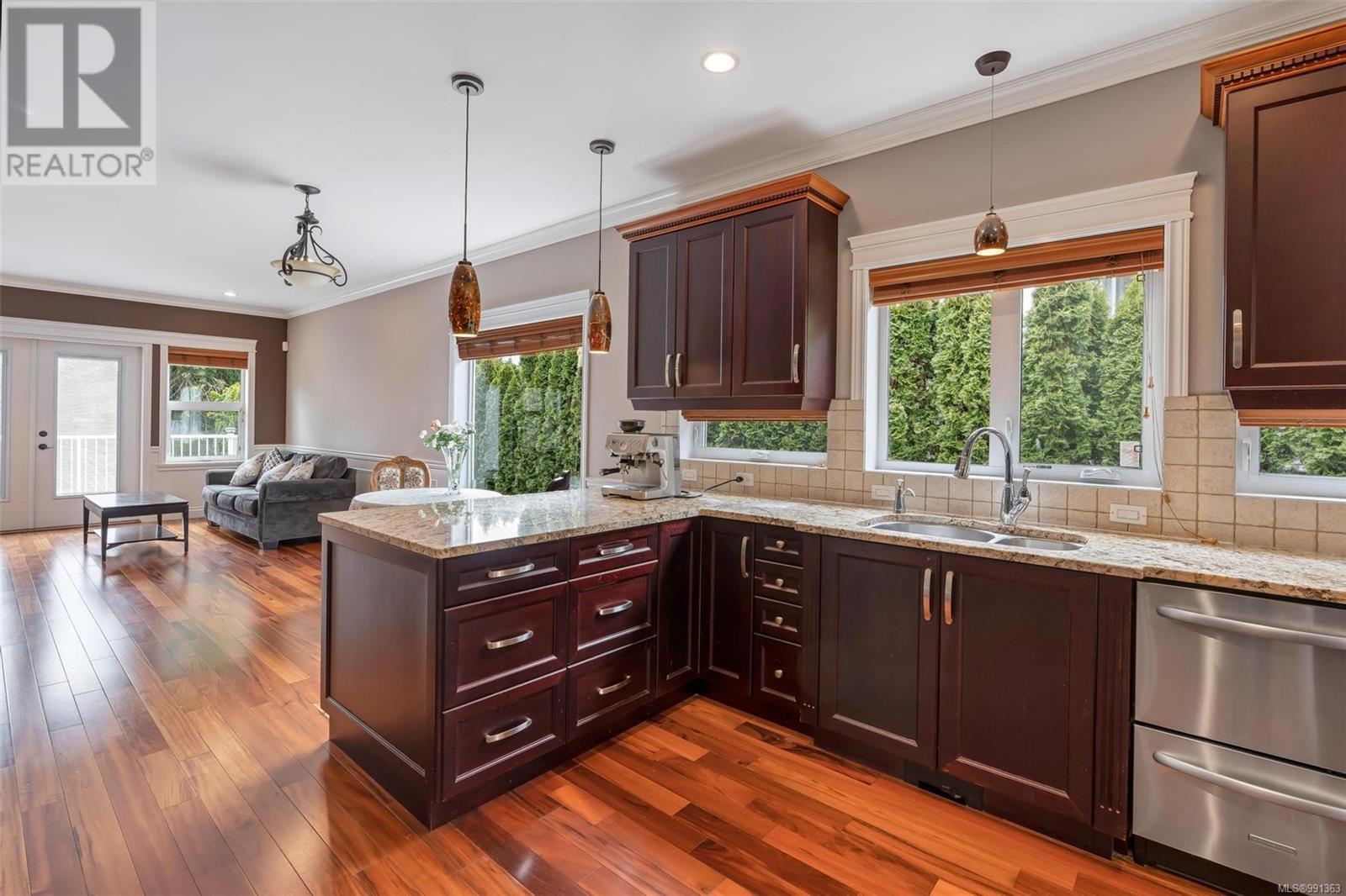 Photo 12 of 1705 De Sousa Pl, Saanich BC