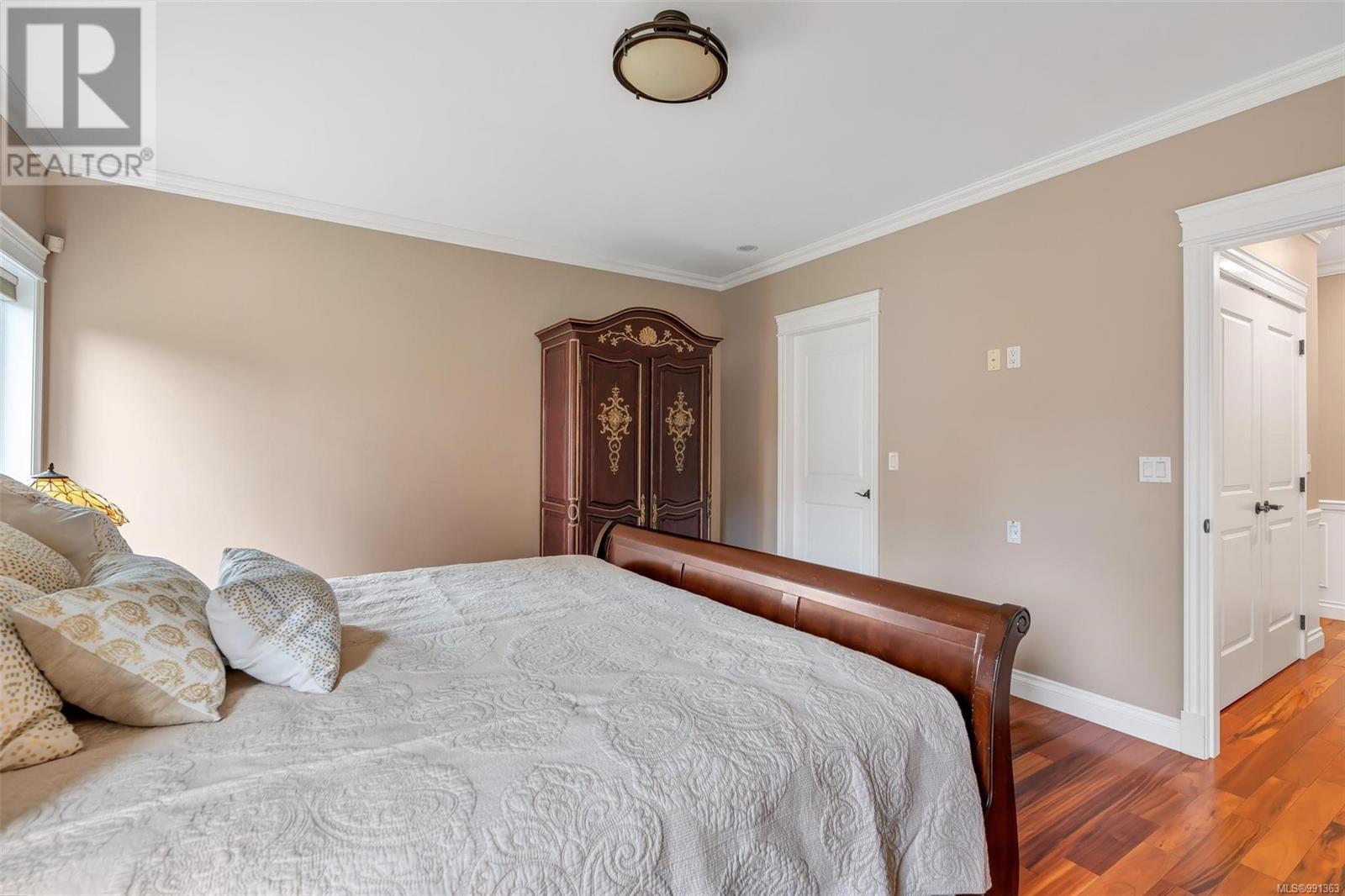 Photo 25 of 1705 De Sousa Pl, Saanich BC