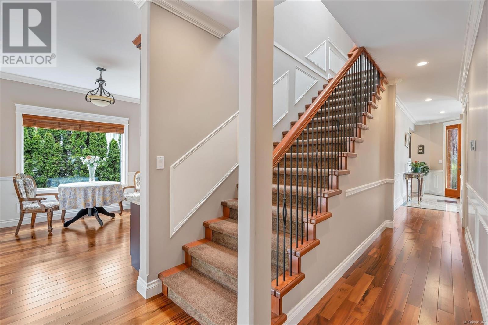 Photo 31 of 1705 De Sousa Pl, Saanich BC
