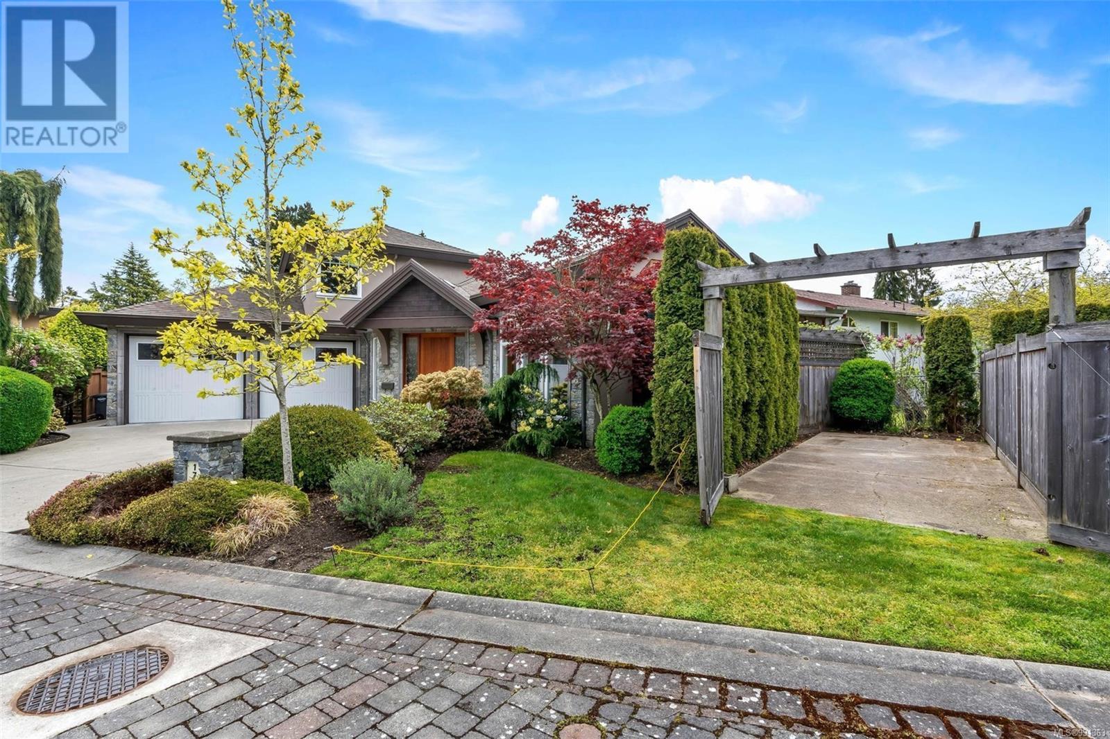 Photo 47 of 1705 De Sousa Pl, Saanich BC