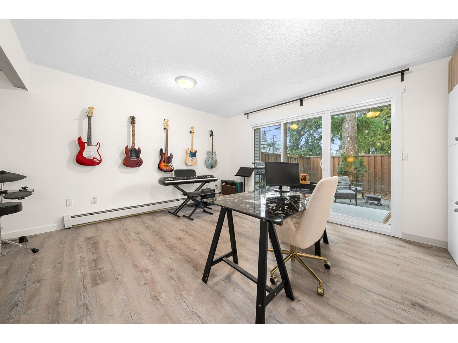 1 33293 E BOURQUIN CRESCENT, Abbotsford