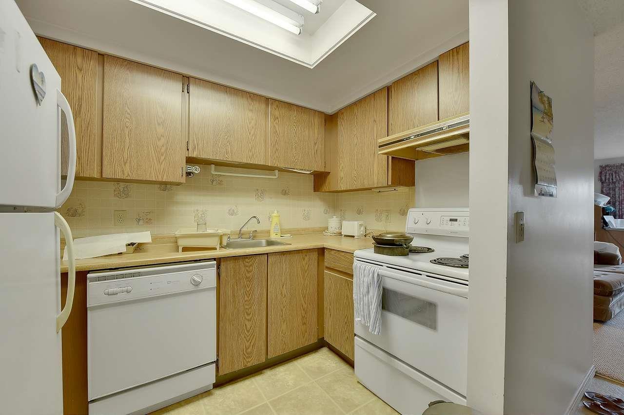 Photo 10 of 314 20460 54th Avenue, Langley BC