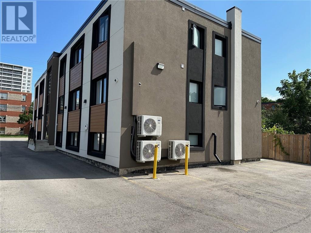Photo 25 of 816 Concession Street Unit 3, Hamilton ON