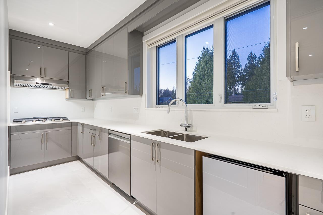 Photo 10 of 13528 14 Street, Surrey BC