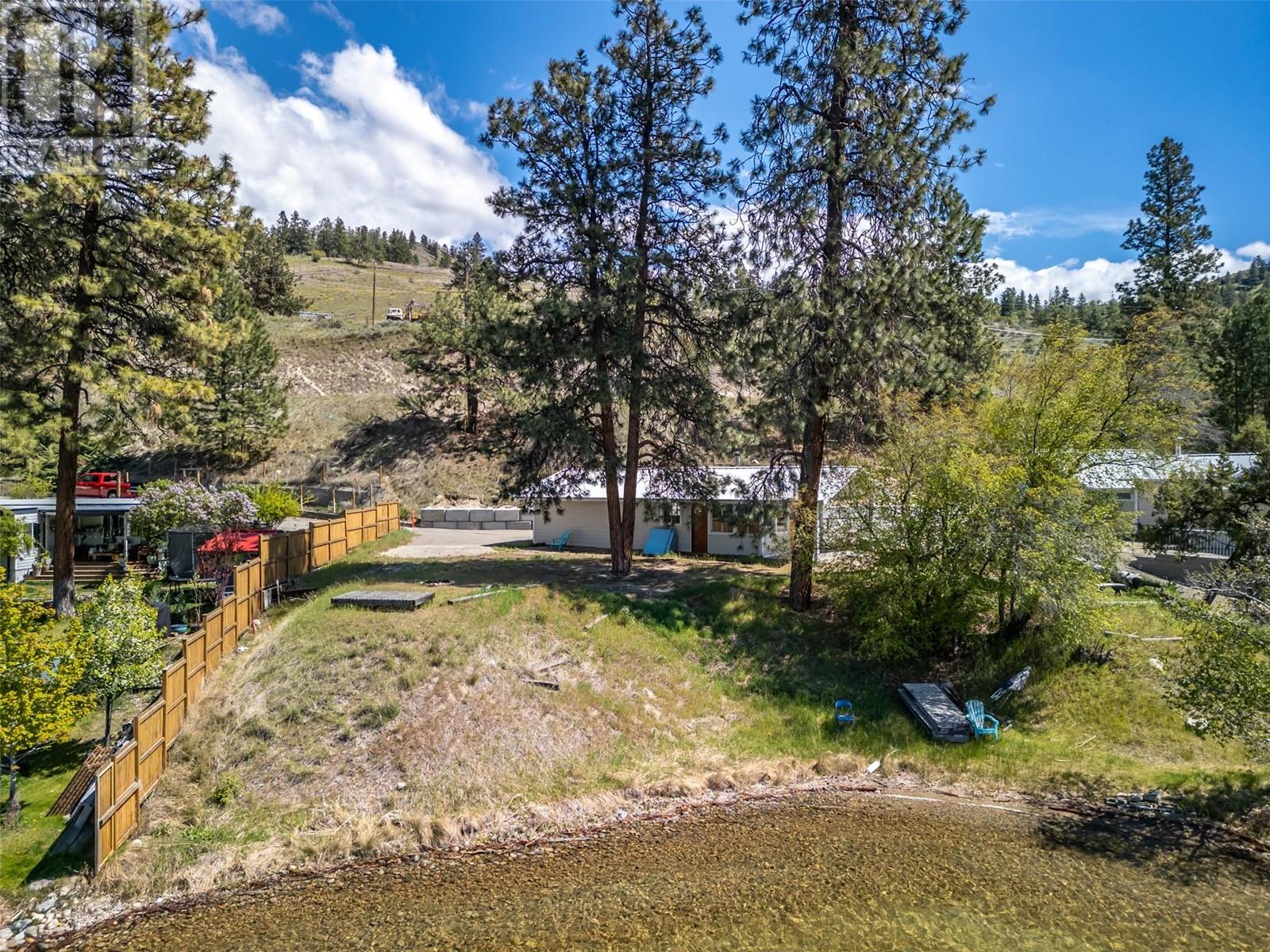 368 & 374 Eastside Road, Okanagan Falls