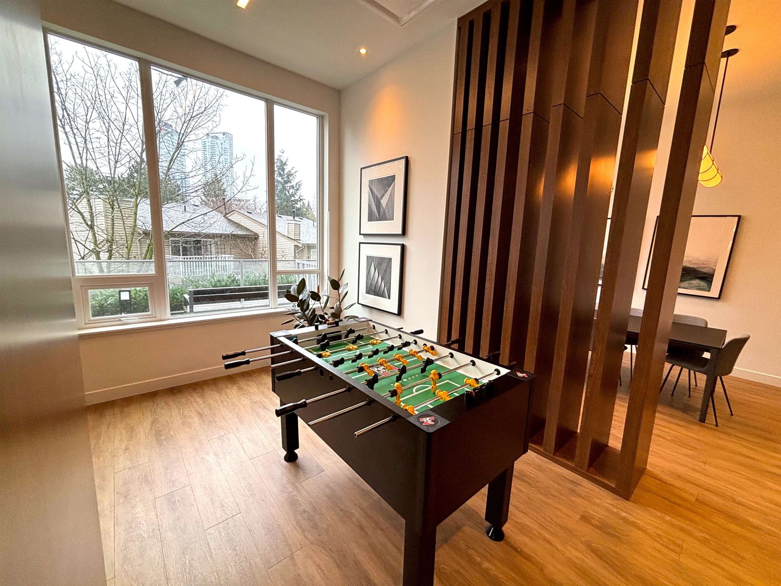 806 13359 OLD YALE ROAD, Surrey real estate listing R2975329