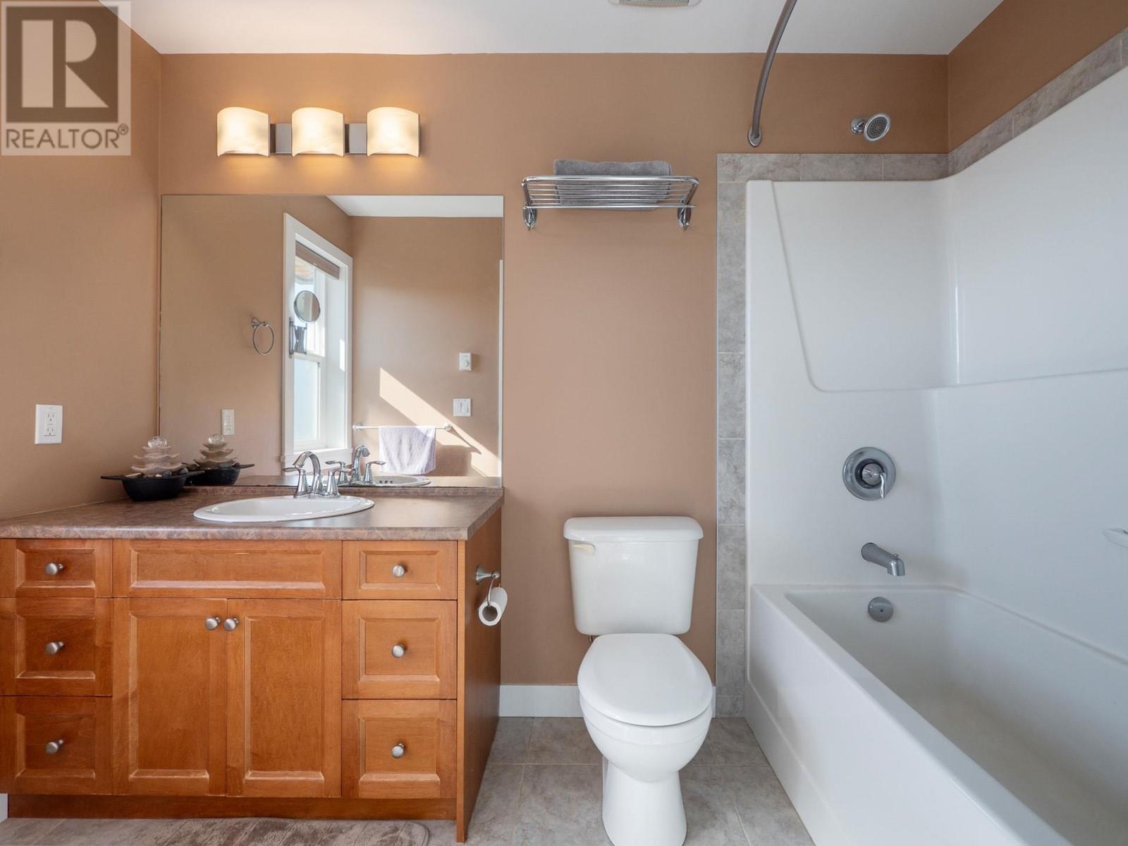 5878 MEDUSA STREET, Sechelt