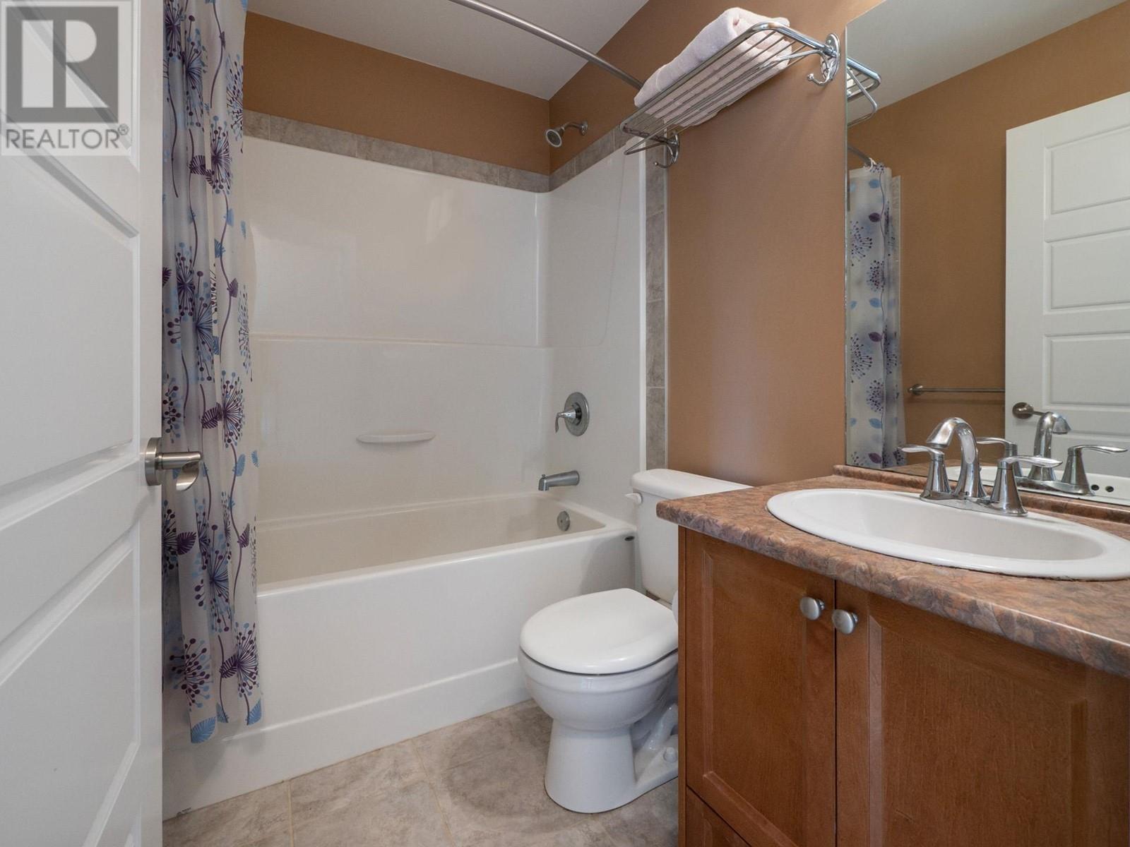 5878 MEDUSA STREET, Sechelt
