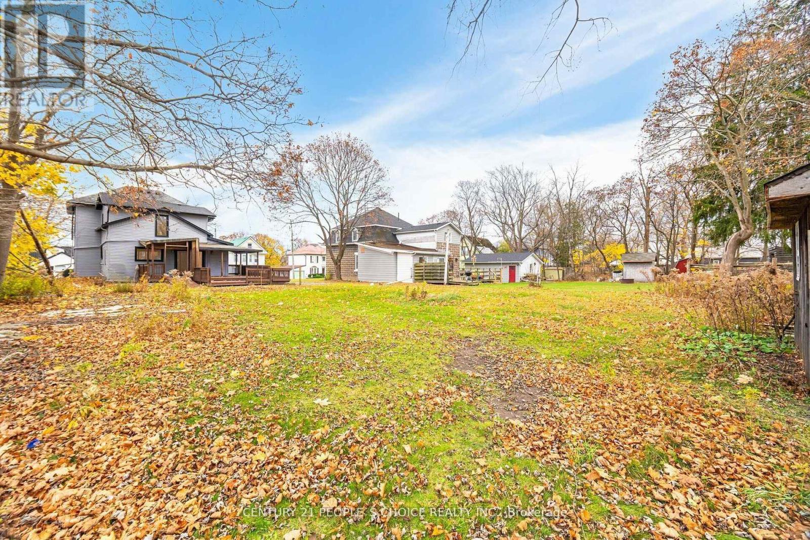 Photo 38 of 17 Park Street E, Haldimand ON