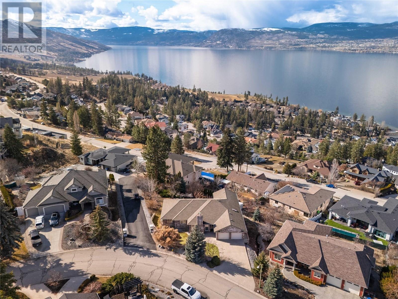  453 Curlew Drive, Kelowna