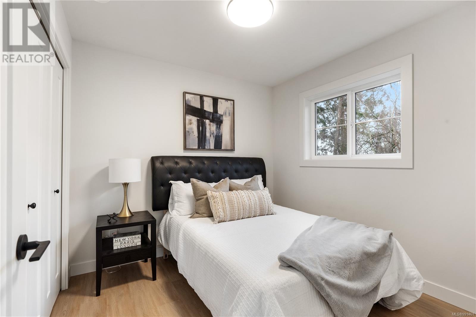  482 Grafton Street, Esquimalt