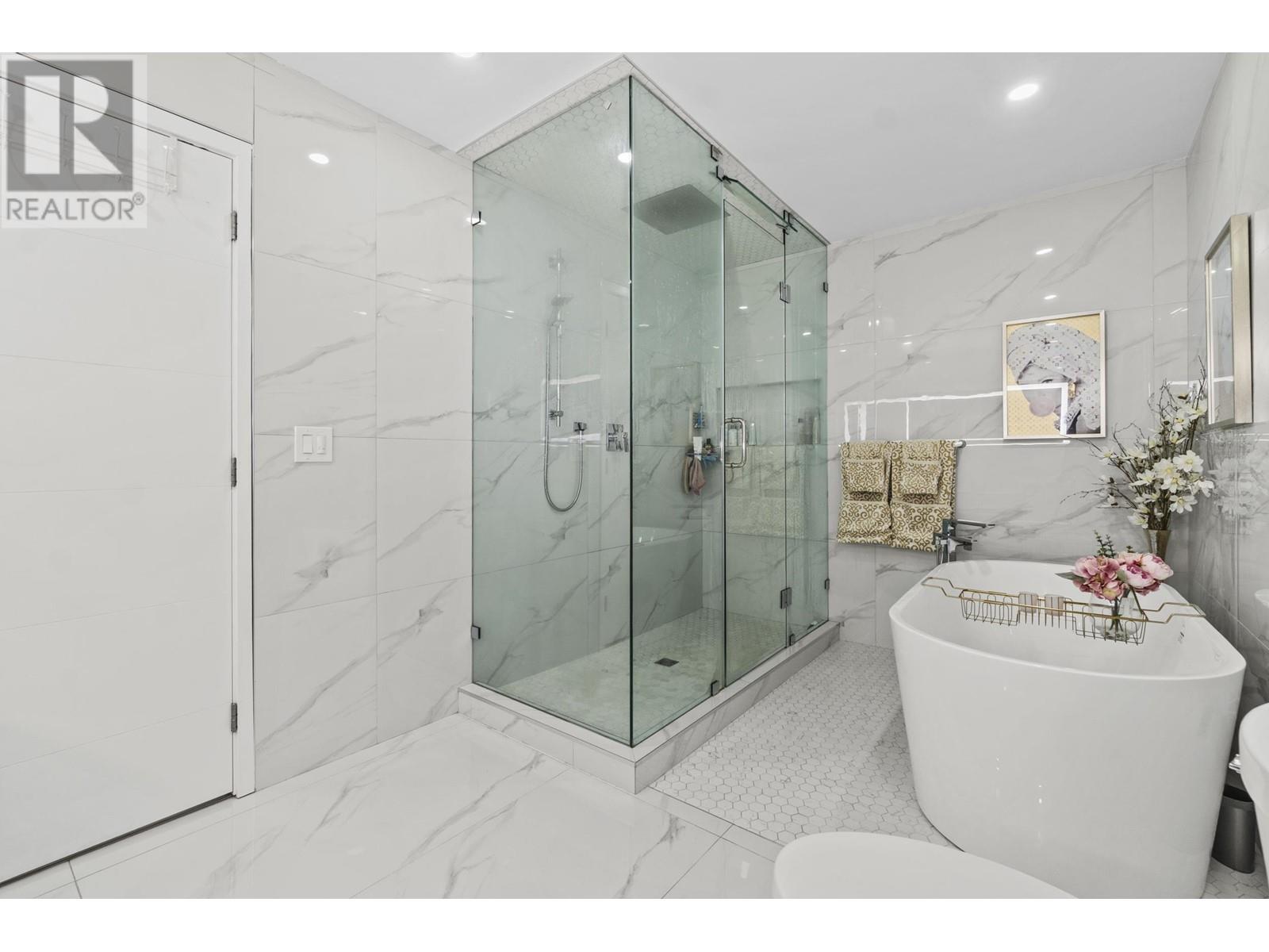 1221 HALIFAX AVENUE, Port Coquitlam real estate listing R2975777
