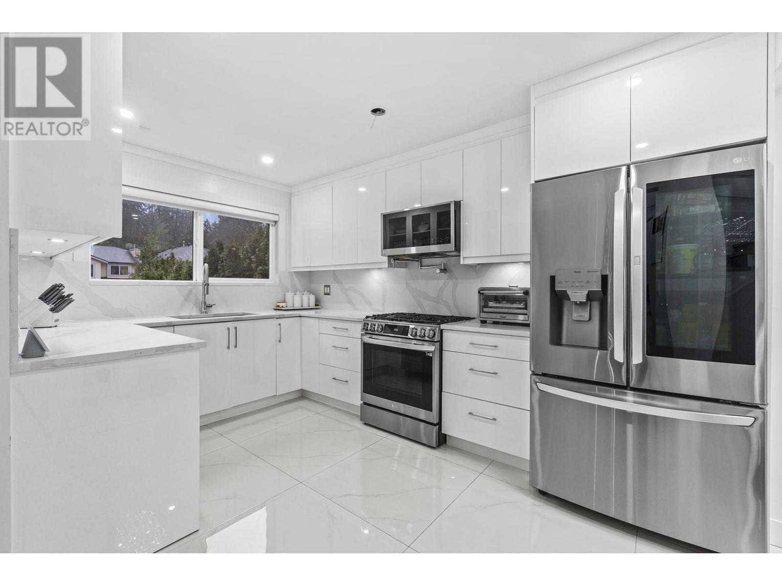 1221 HALIFAX AVENUE, Port Coquitlam real estate listing R2975777