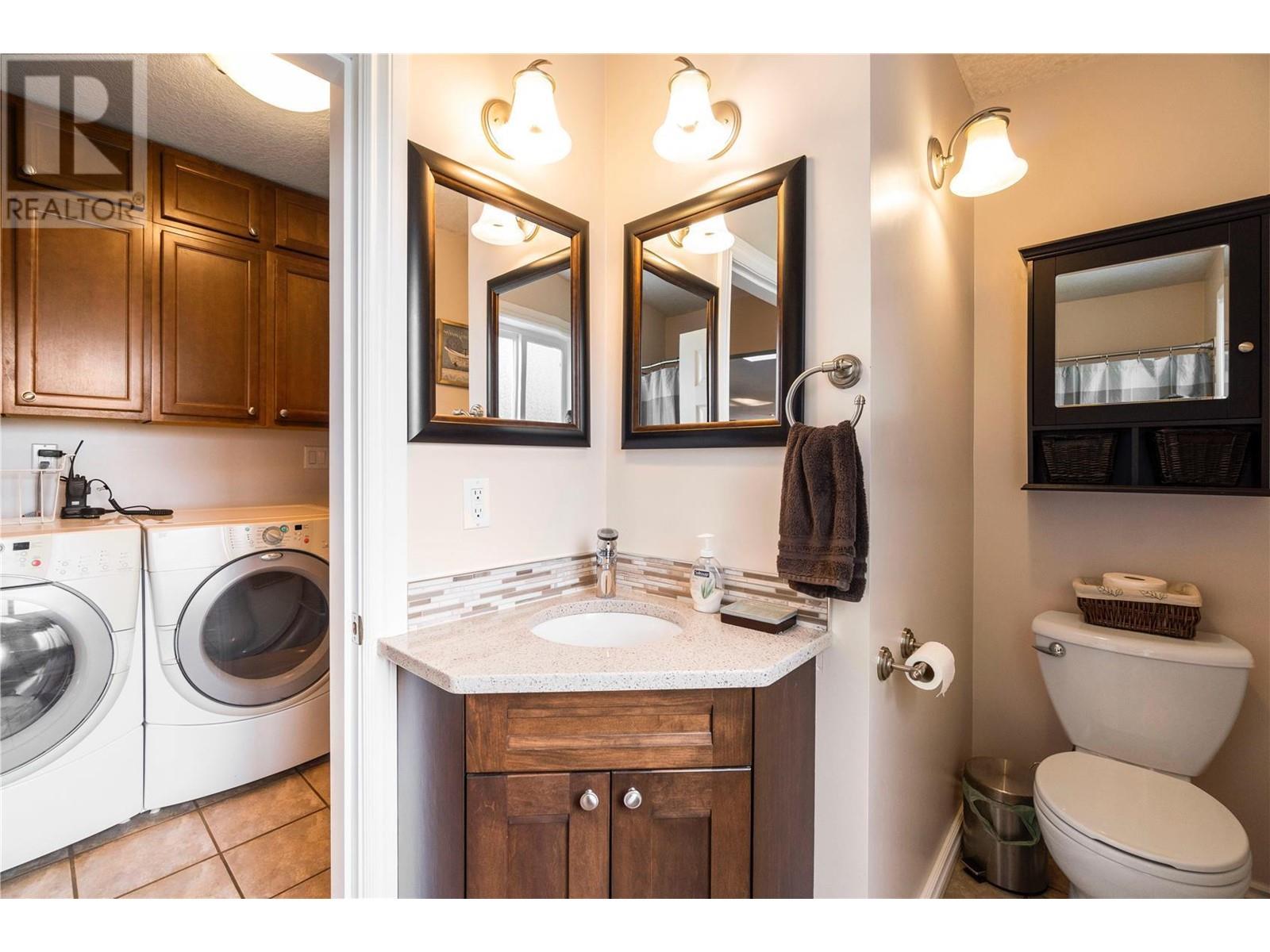  3961 20 Avenue Southeast, Salmon Arm